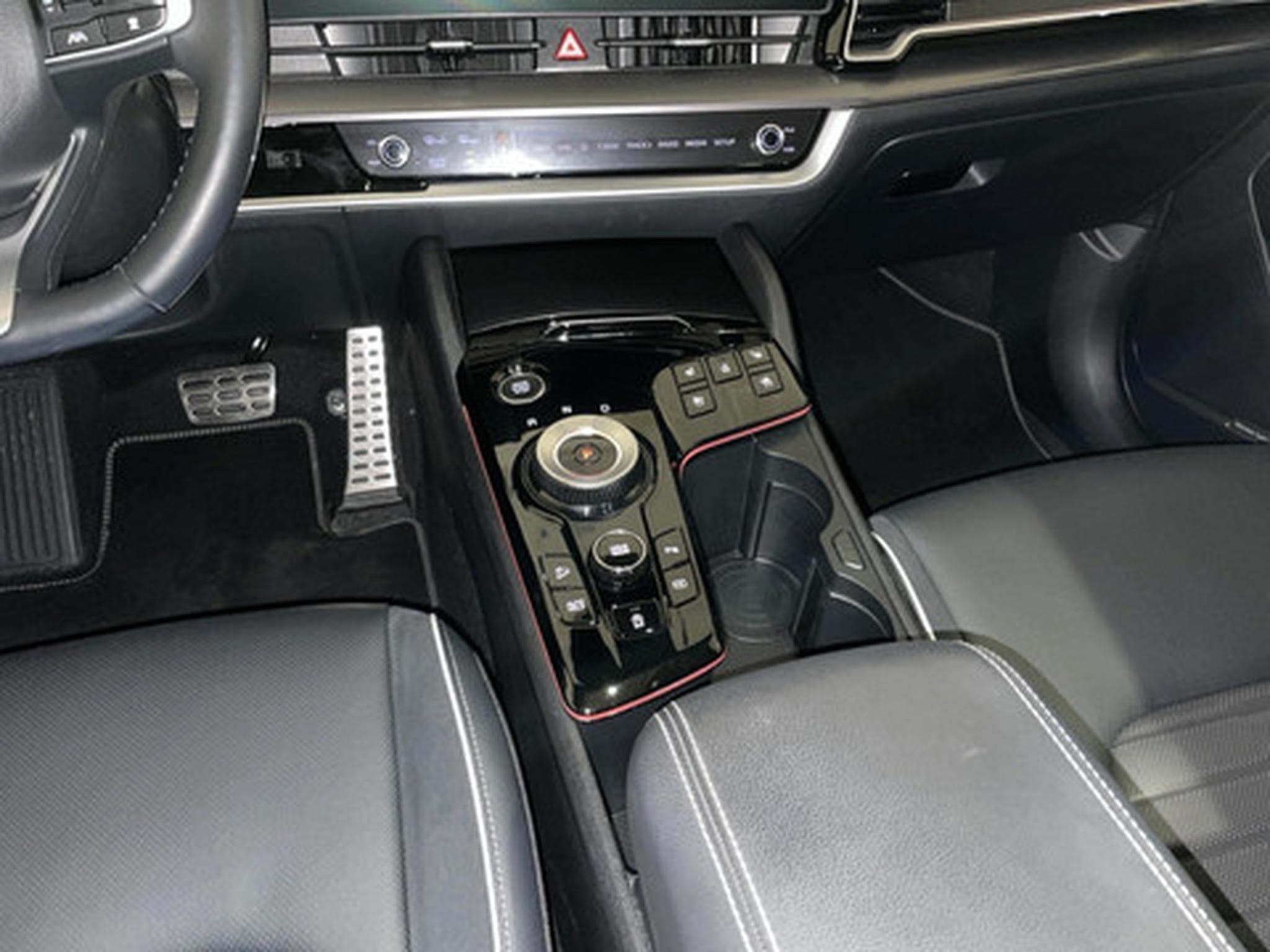 Kia Sportage 1.6 T-GDi GT Line HYBRID (2024) - Photo 10