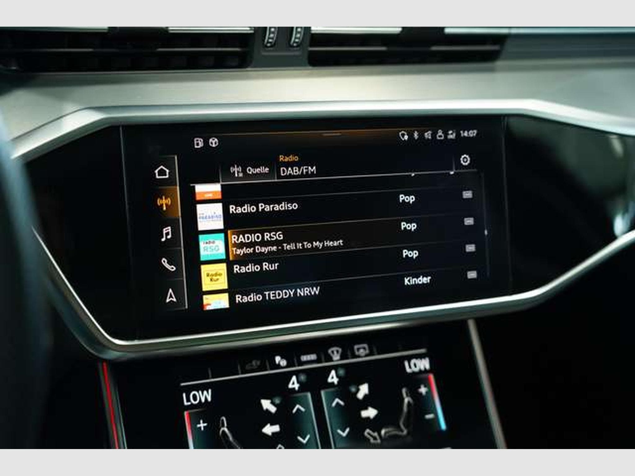 Audi A6 Avant 55 TFSI e q S line *2.HD*Pano*H-UP*B&O (2021) - Photo 32