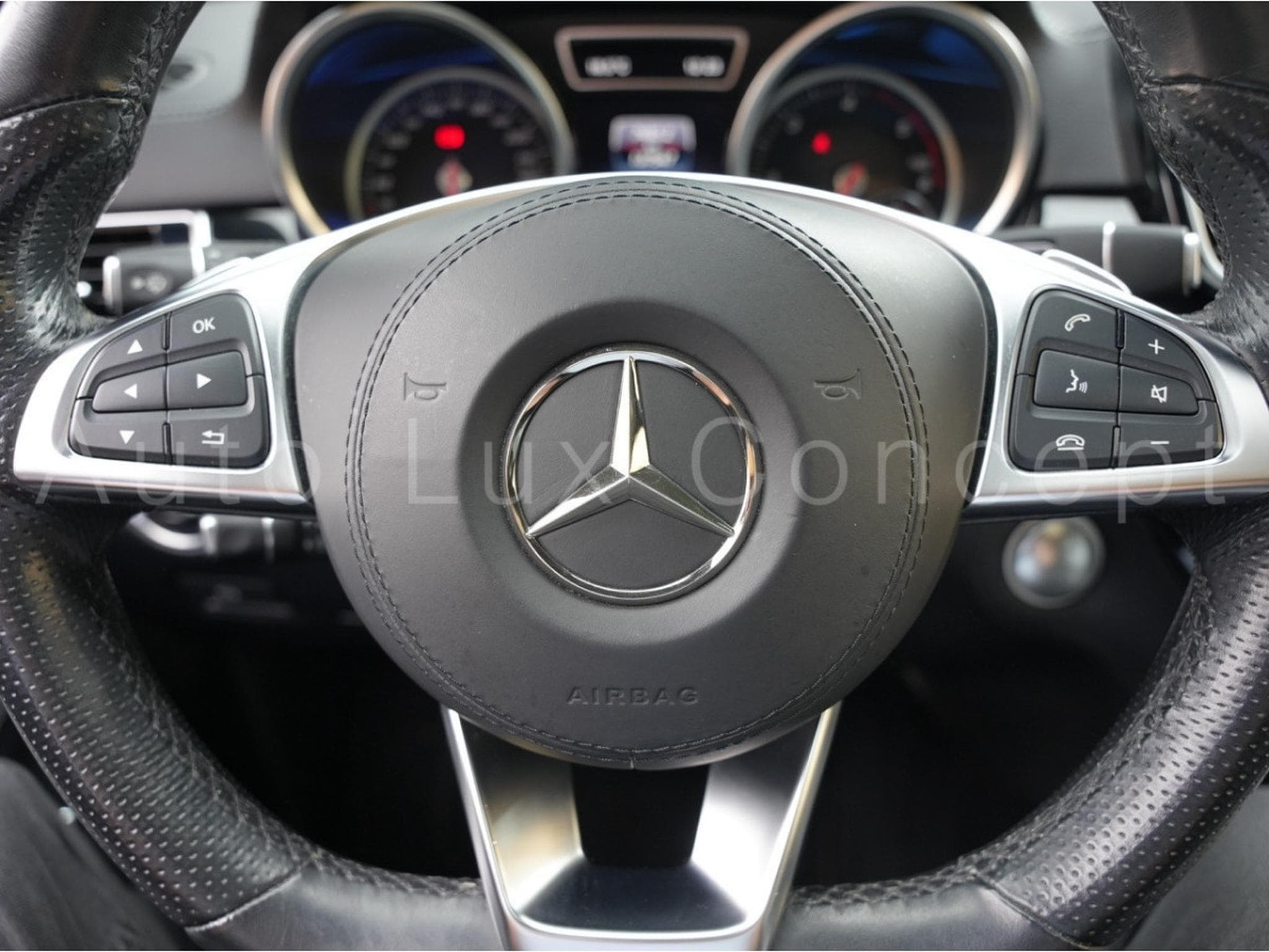 Mercedes GLS 350 d 4MATIC AMG Line (2018) - Photo 16
