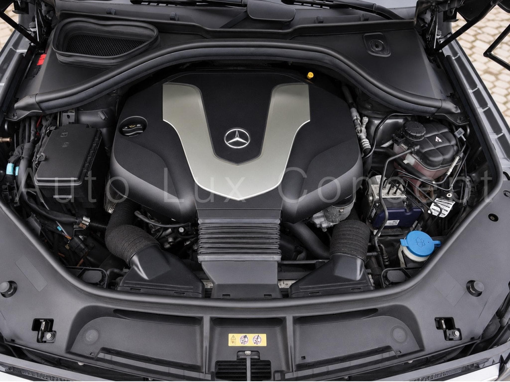 Mercedes GLS 350 d 4MATIC AMG Line (2018) - Photo 25