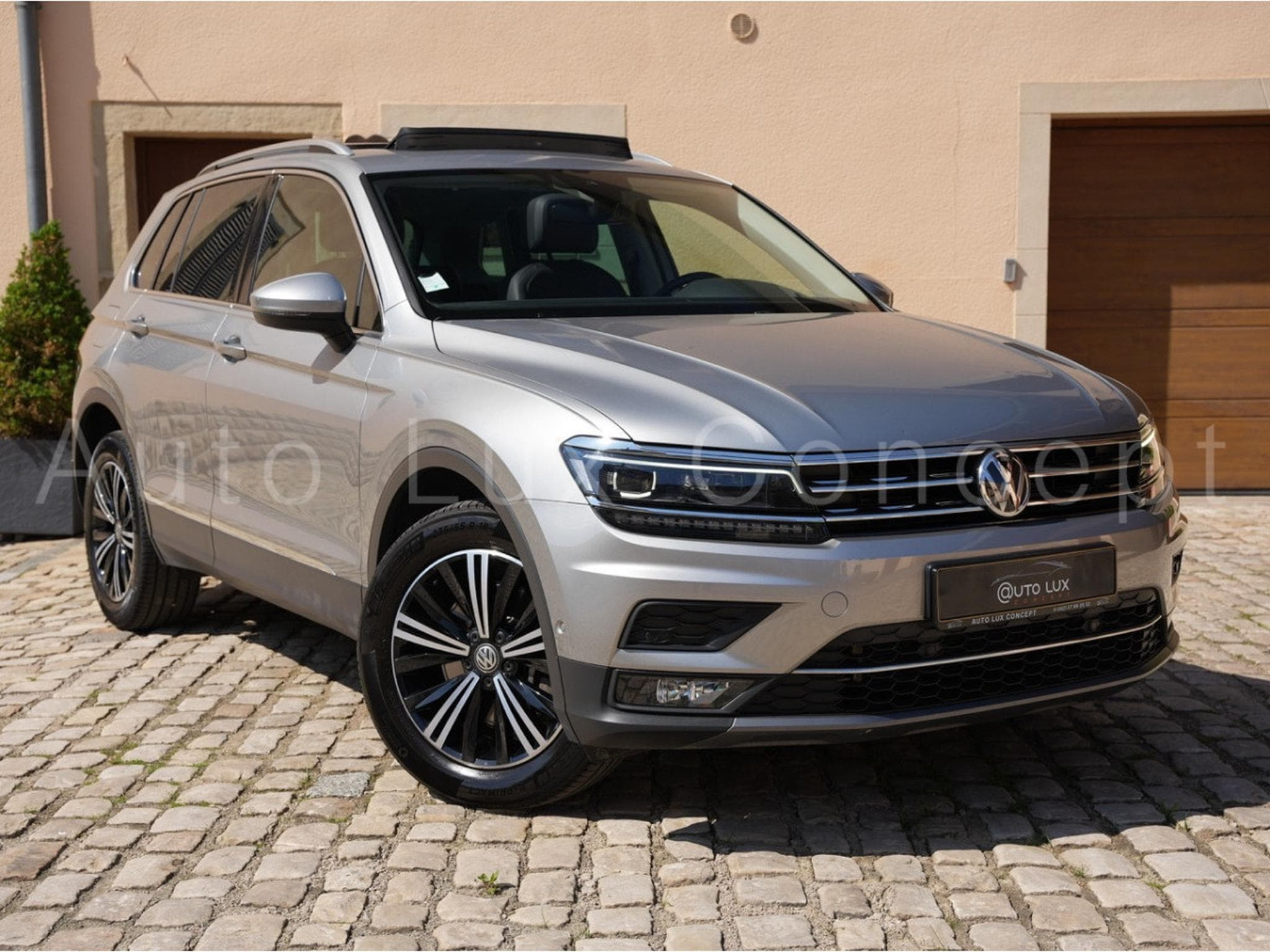 VW Tiguan 2.0 TSI 180 Carat Exclusive 4Motion DSG7 (2018) - Photo 2