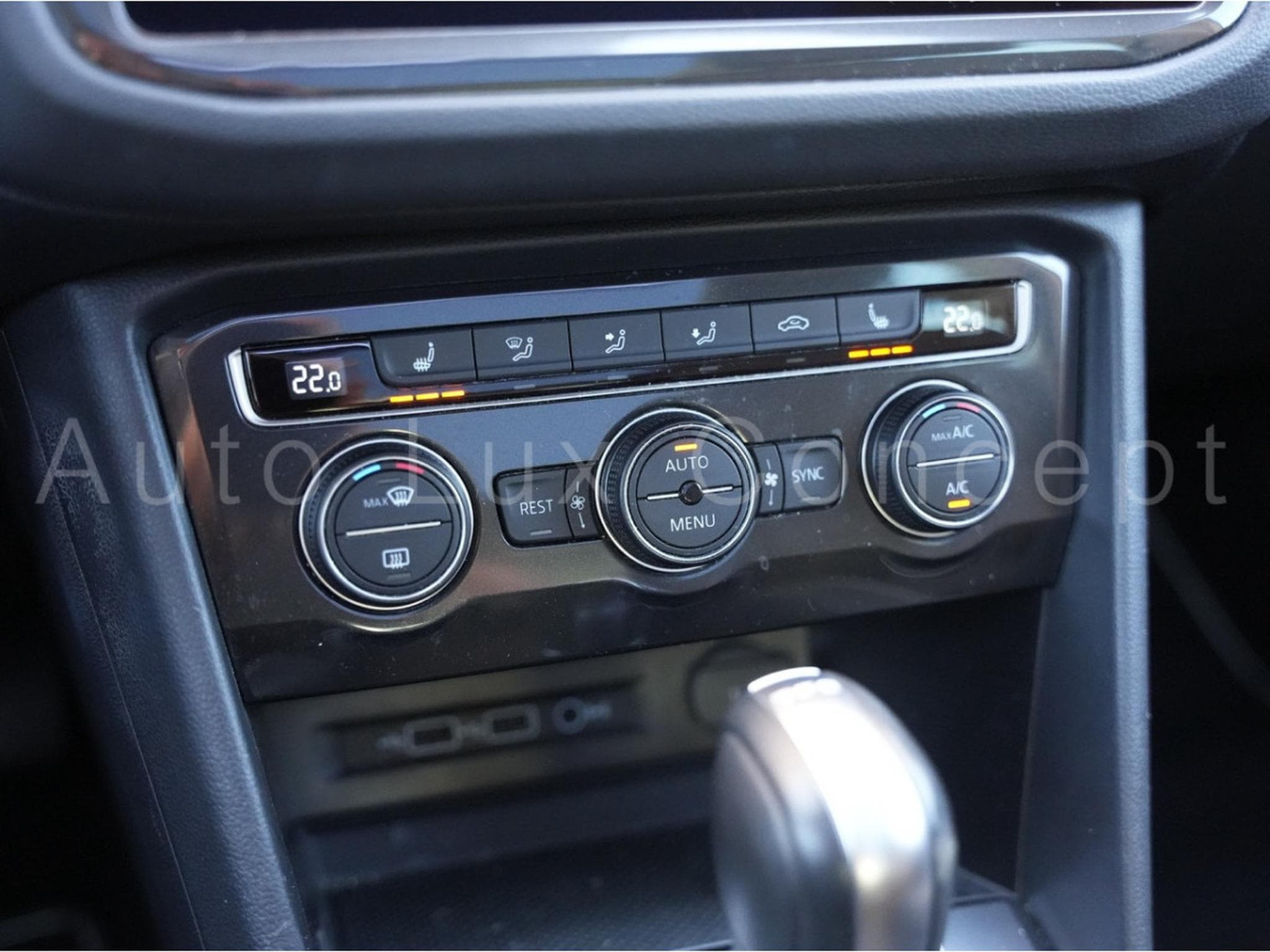 VW Tiguan 2.0 TSI 180 Carat Exclusive 4Motion DSG7 (2018) - Photo 20