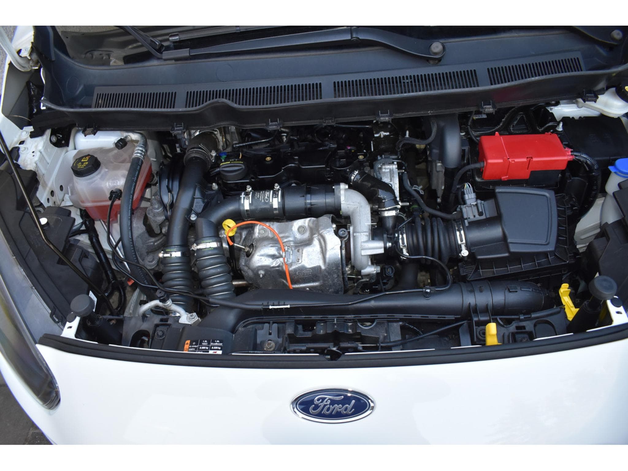 Ford Tourneo Trend 1,5 Duratorq TDCi 5 places Airco (2021) - Photo 16
