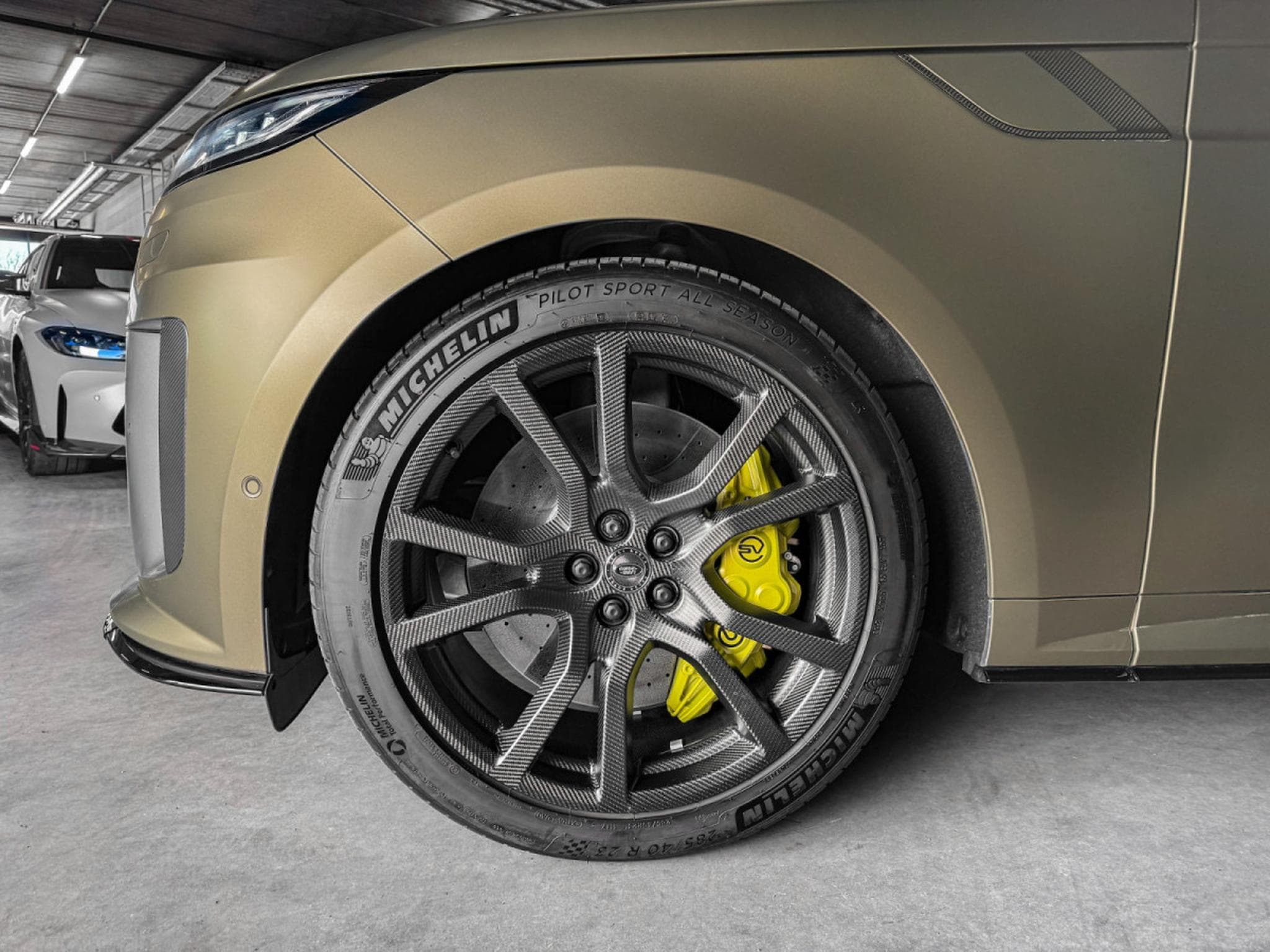 Land-Rover Range Rover Sport SV EDITION ONE CARBON BRONZE / V8 4.4/ 23*/ PANO/ VOLL (2024) - Foto 17