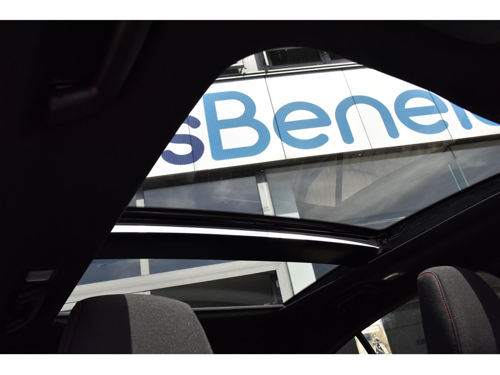 Ford Focus 1.0 EcoBoost ST-Line X MHEV Auto. PANO ACC BLIS CAM 1° MAIN (2024) - Foto 9