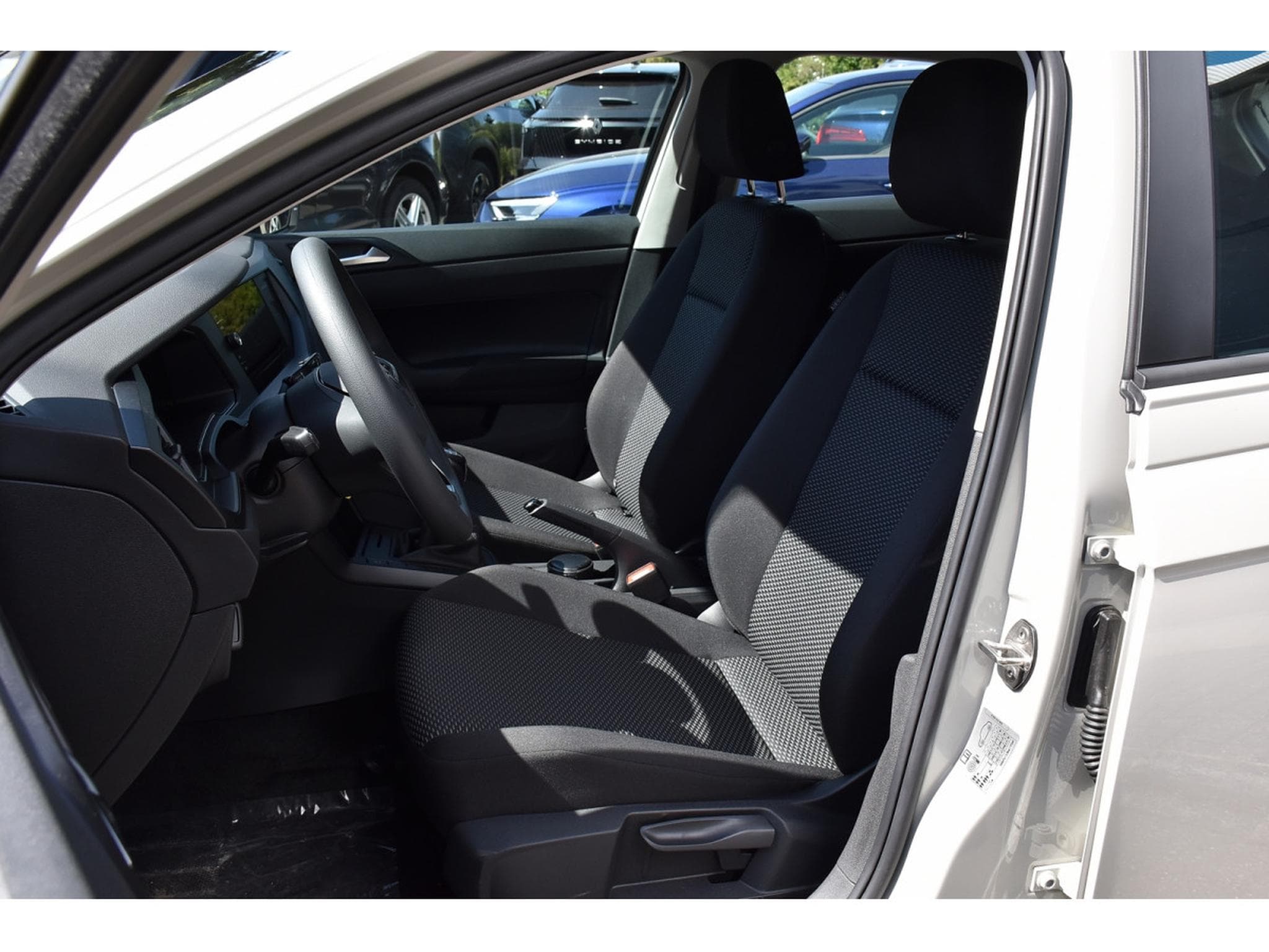 VW Polo 1.0 MPI SG CHFF APP-CONNECT PDC LED NEUVE (2026) - Foto 5