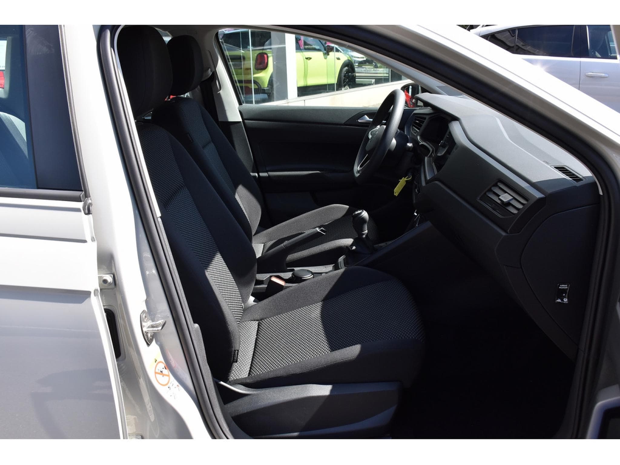 VW Polo 1.0 MPI SG CHFF APP-CONNECT PDC LED NEUVE (2026) - Foto 6