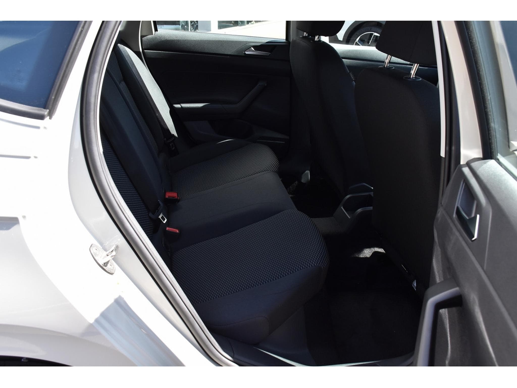 VW Polo 1.0 MPI SG CHFF APP-CONNECT PDC LED NEUVE (2026) - Foto 7
