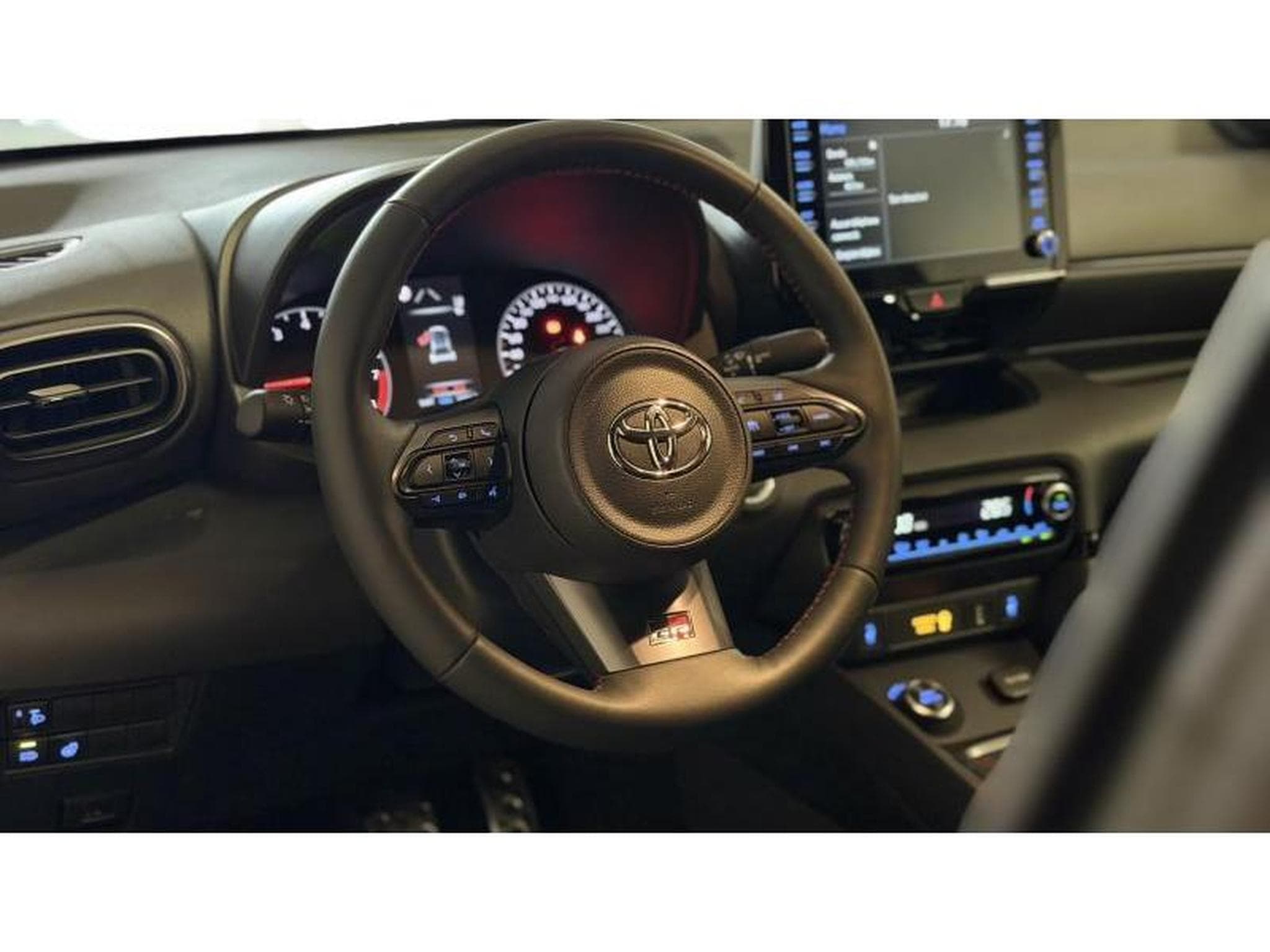 Toyota Yaris GR HIGH PERF PAKET *MILTEK (2021) - Photo 10