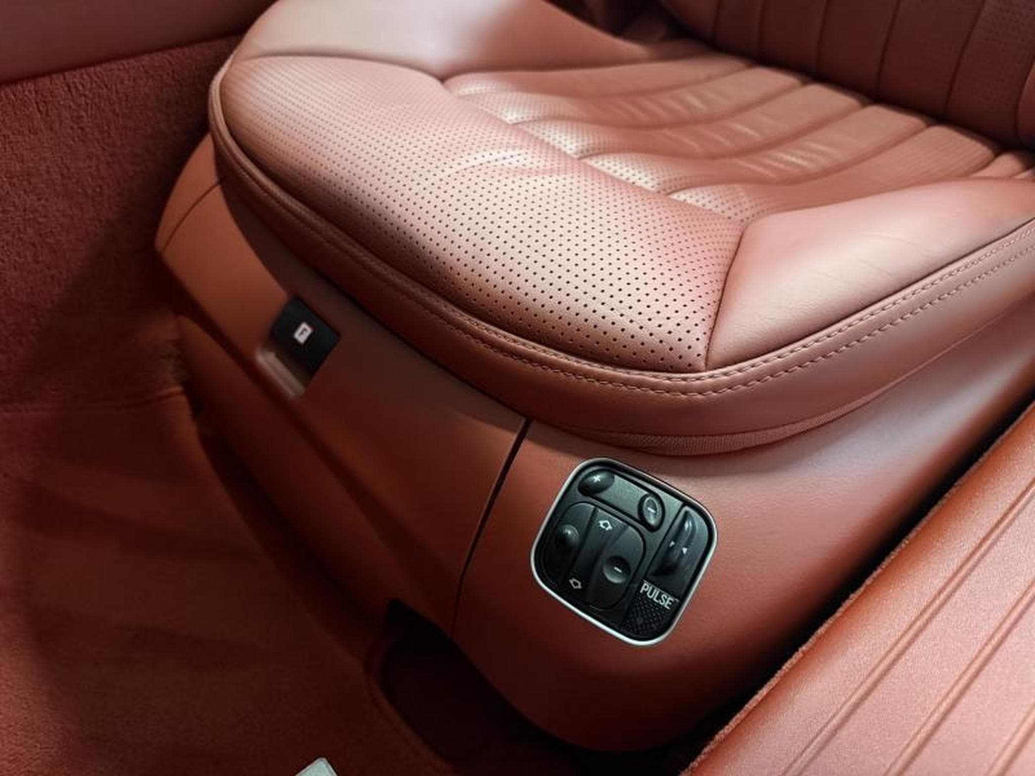 Mercedes SL 55 AMG V8 Kompressor (2002) - Photo 15