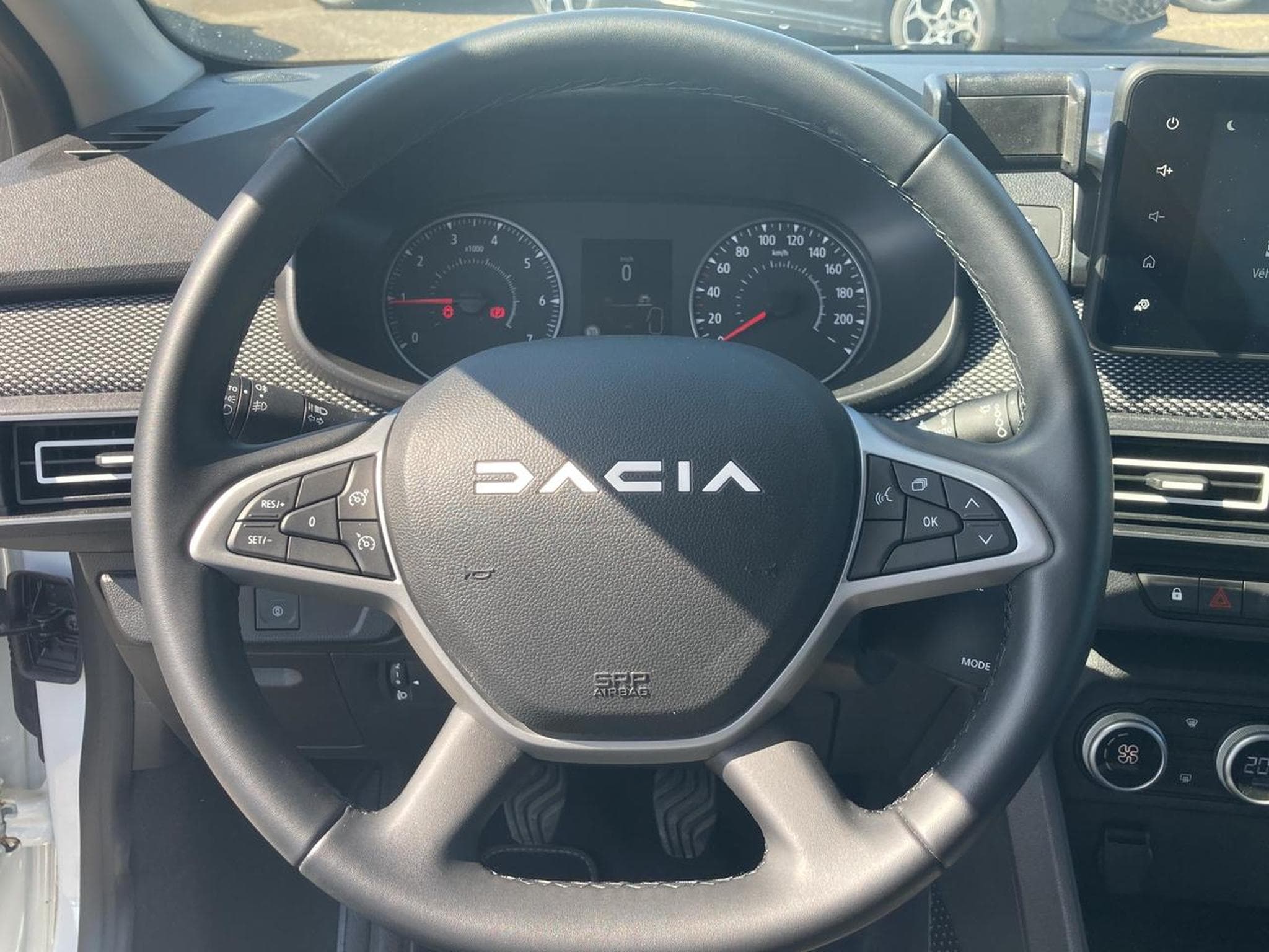 Dacia SANDERO 1.0 TCE 90 JOURNEY (2025) - Photo 12