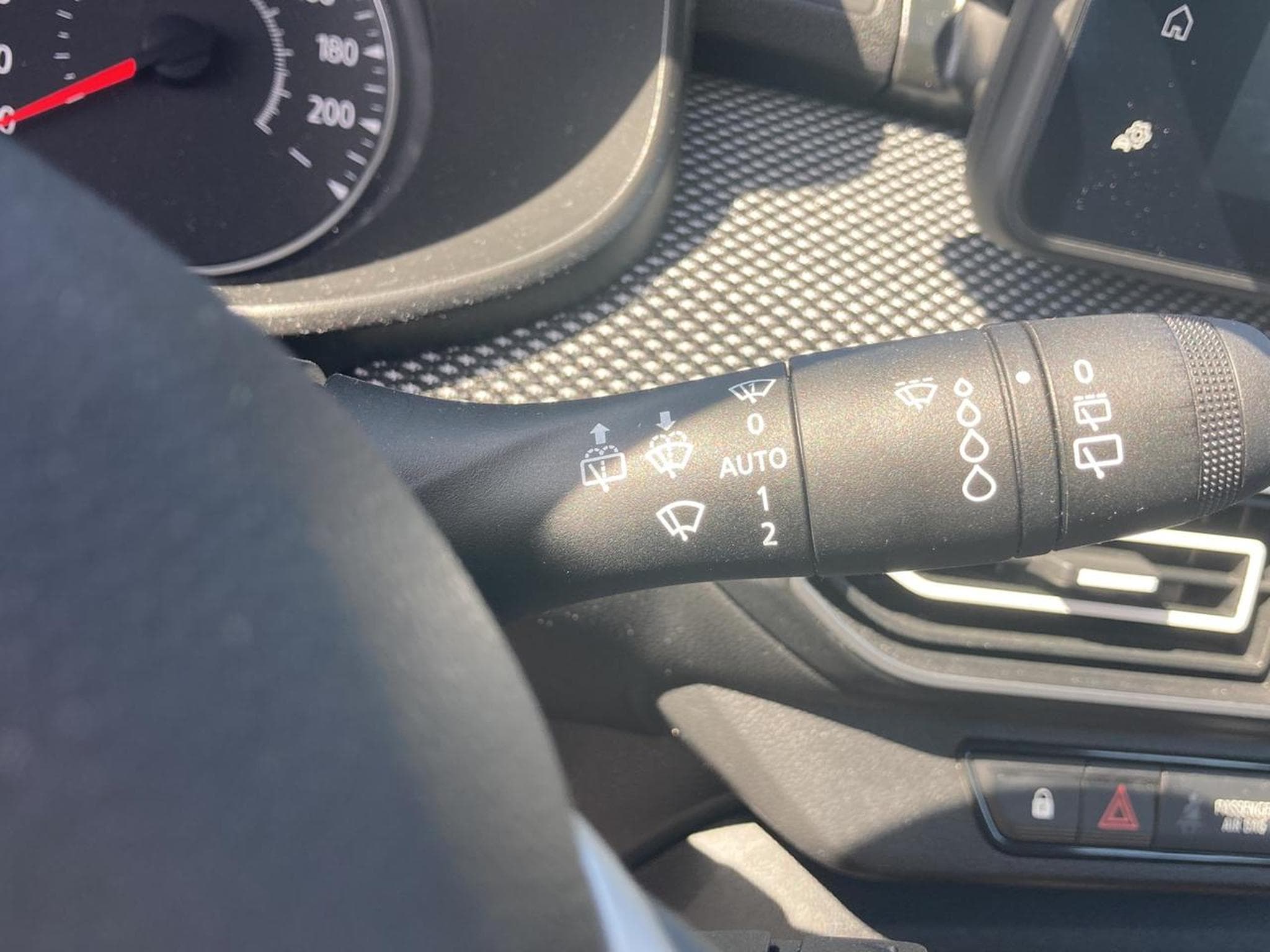 Dacia SANDERO 1.0 TCE 90 JOURNEY (2025) - Photo 16