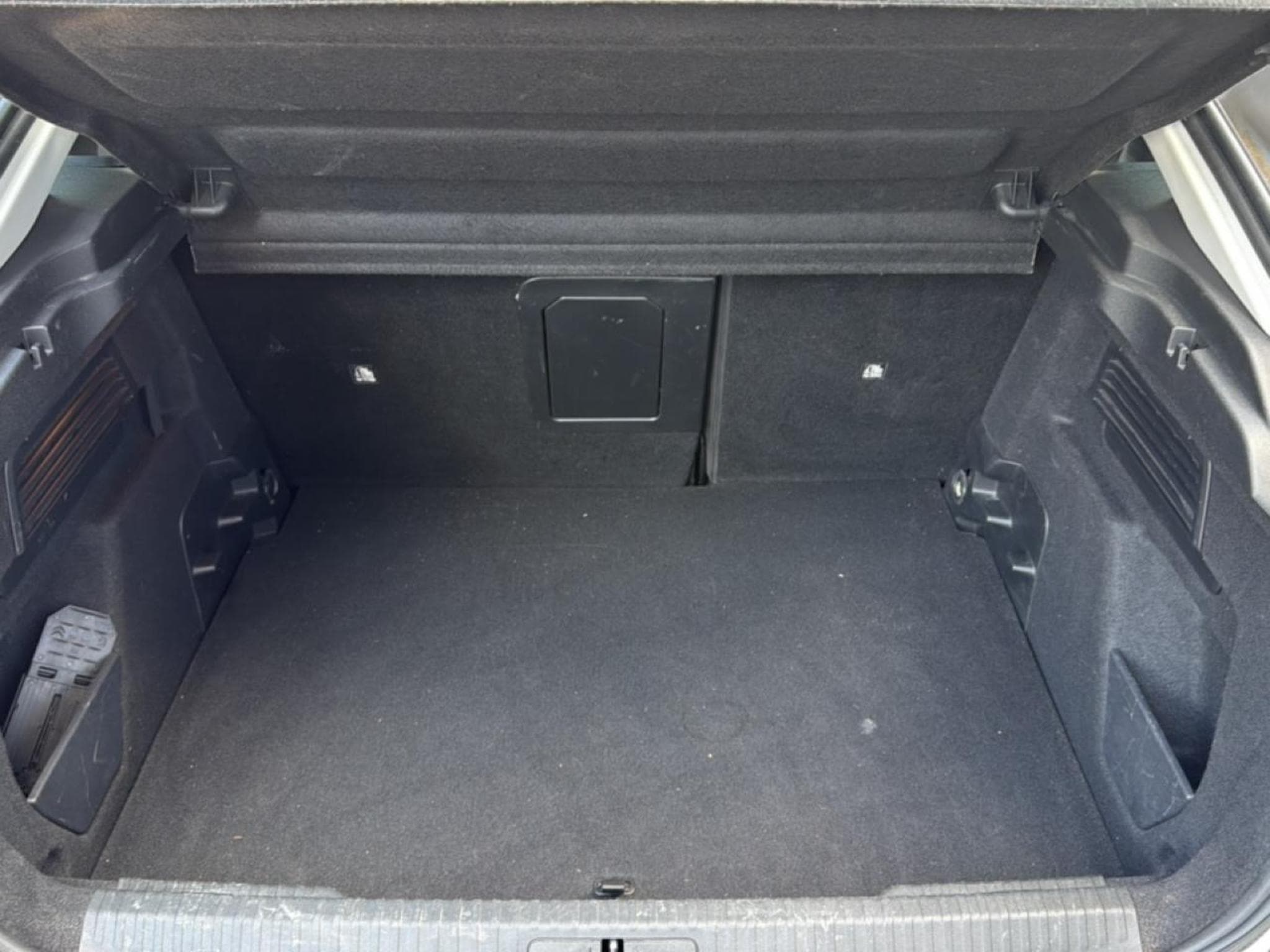 Citroen C4 BLUEHDI 130 SHINE EAT8 (2022) - Photo 13