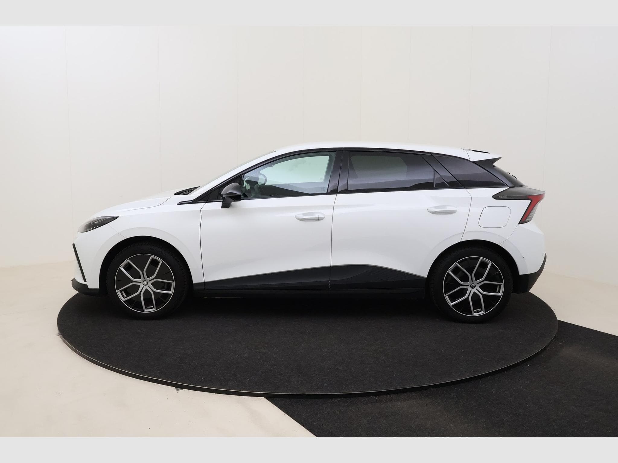 Mg MG4 Luxury (2024) - Photo 9
