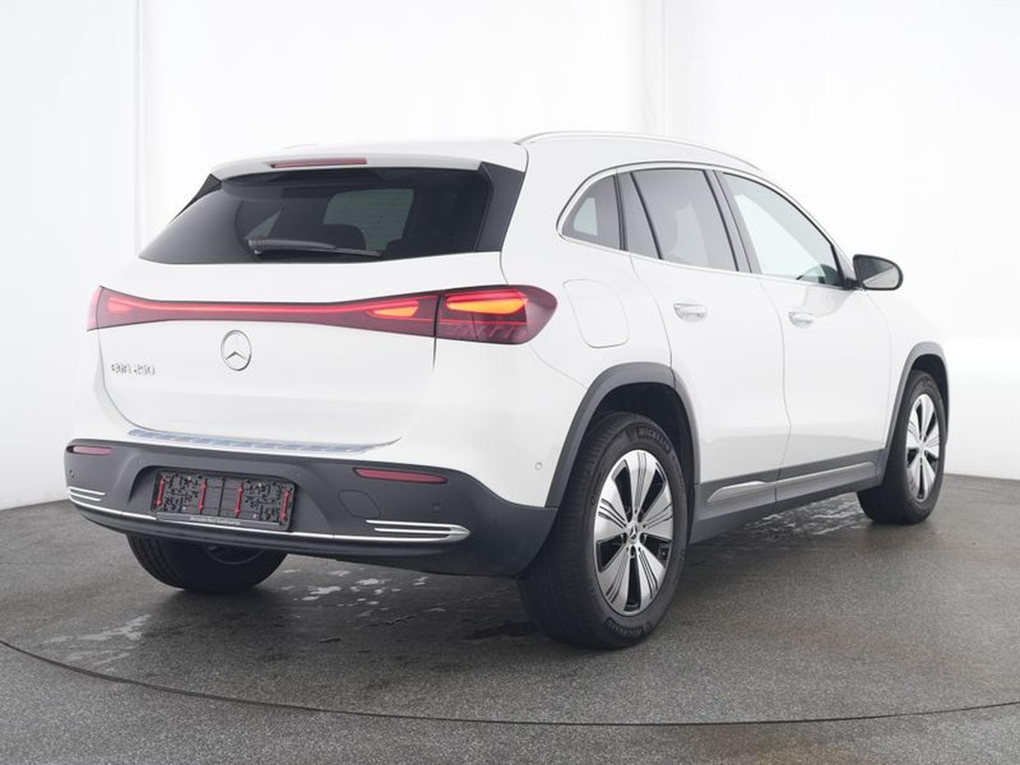 Mercedes EQA Progressive Advanced (2025) - Photo 3