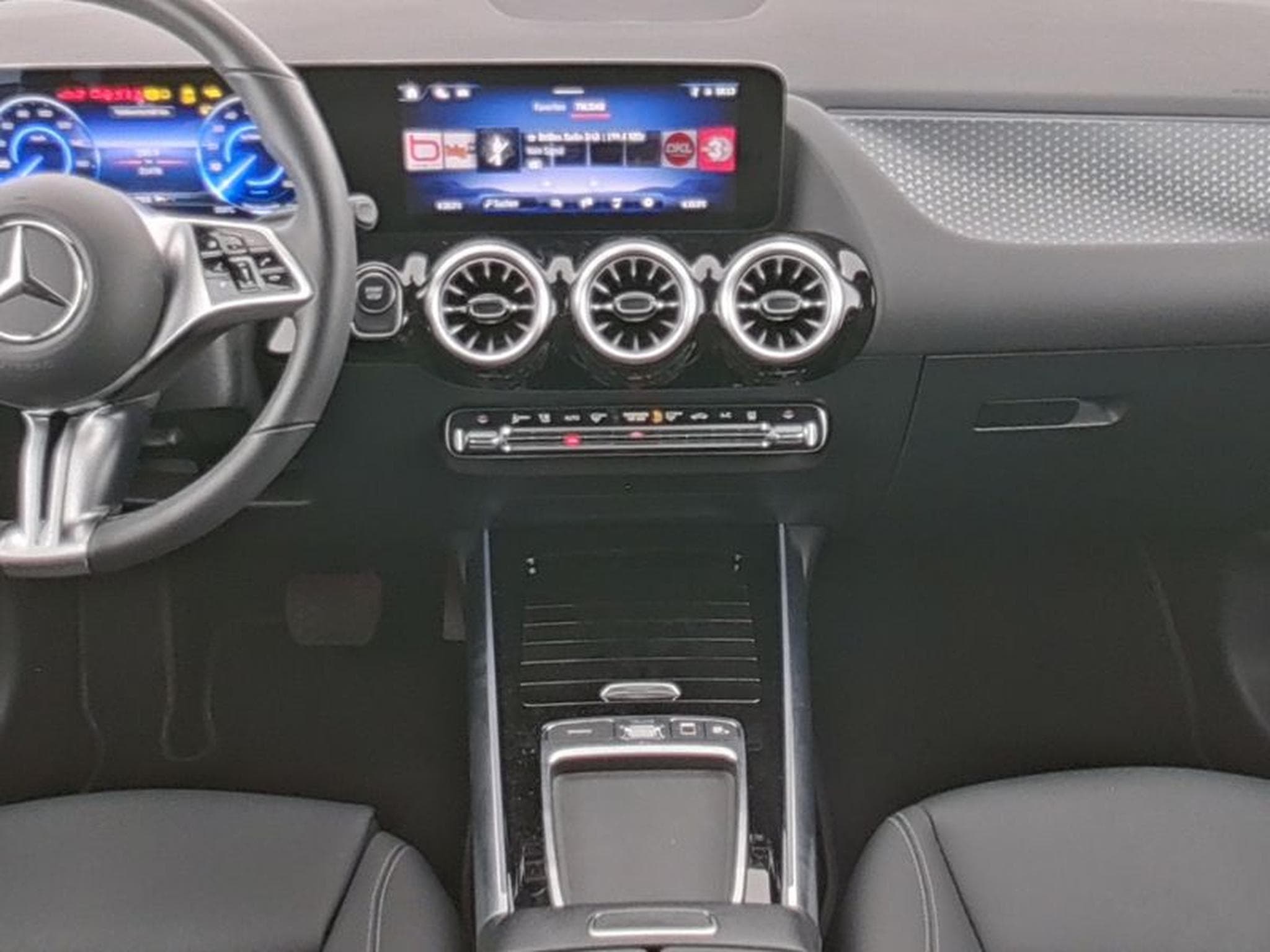 Mercedes EQA Progressive Advanced (2025) - Photo 7