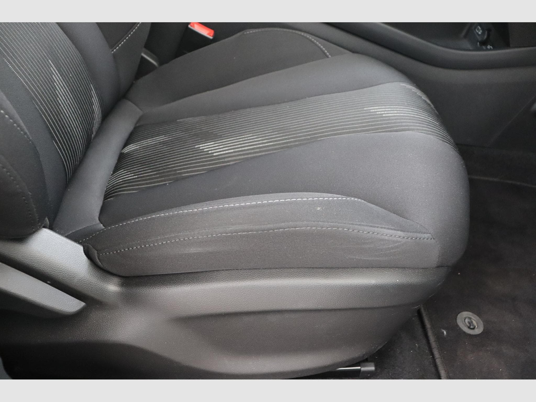 Mg MG5 Comfort (2024) - Photo 16