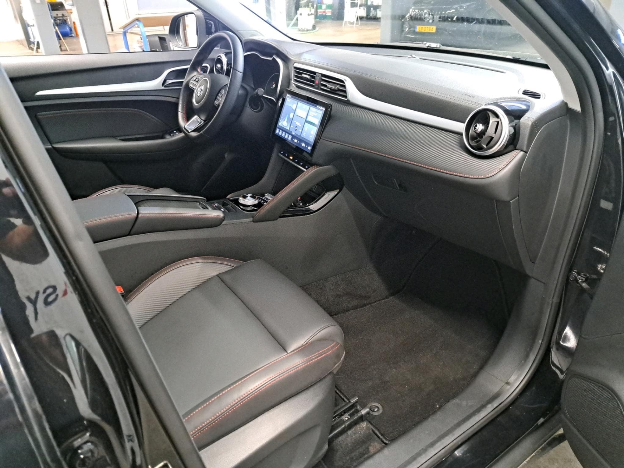 Mg ZS EV Luxury 11 kW Lader (2024) - Photo 14