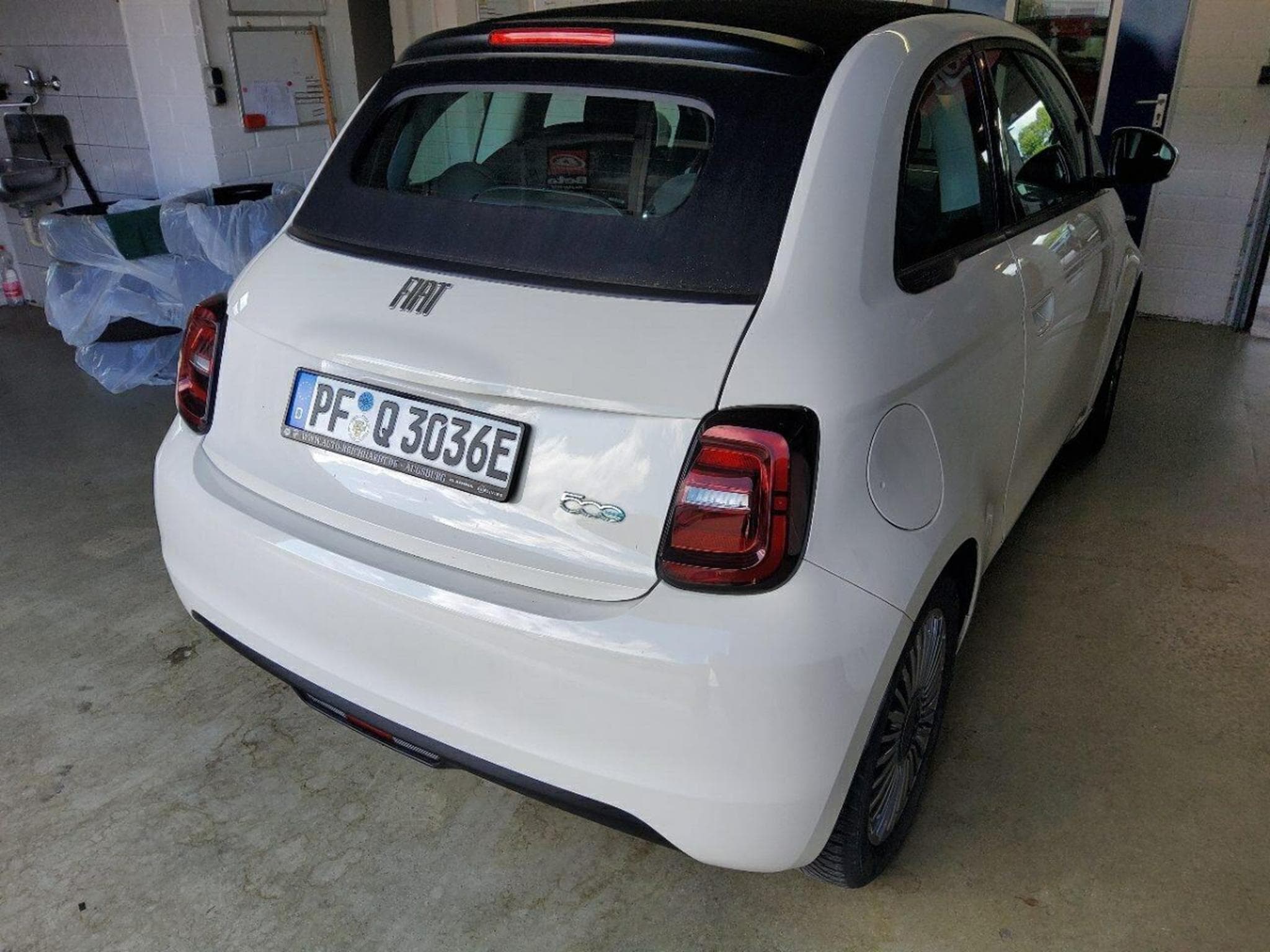 Fiat 500 Cabrio (2023) - Photo 2
