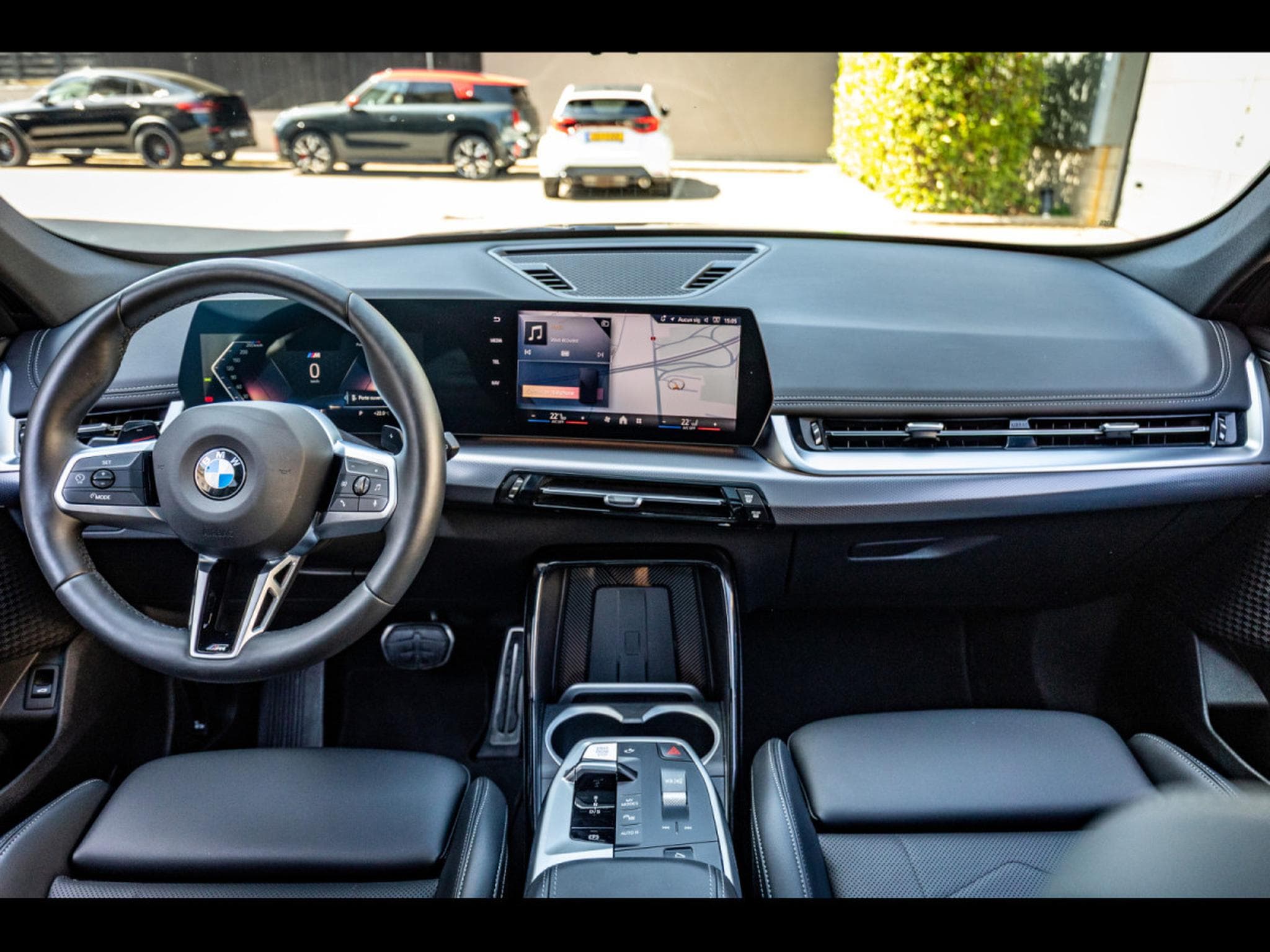 BMW X1 XDRIVE23D M SPORT - BLACK SAPPHIRE METALLIC (2025) - Photo 16