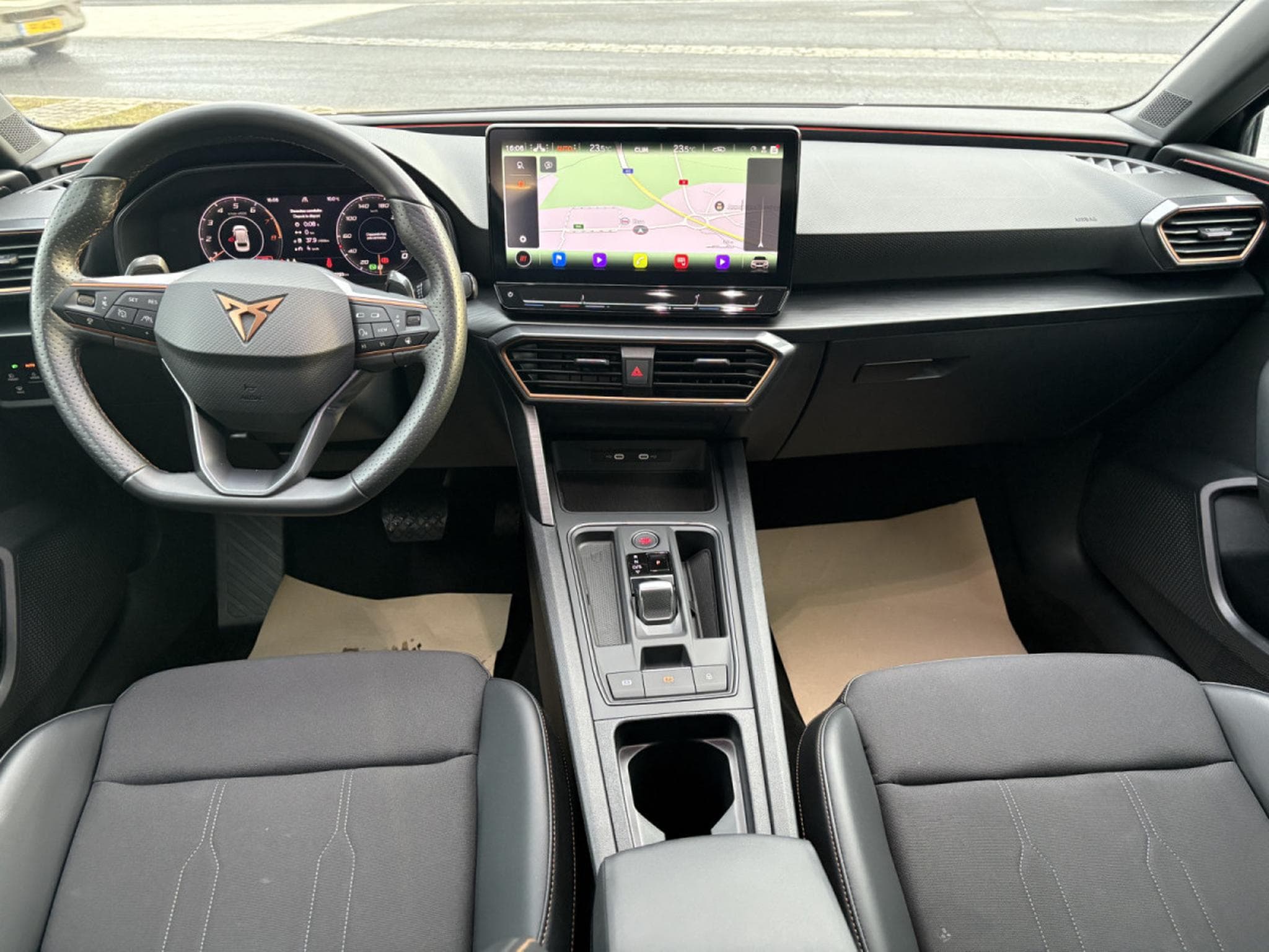 Cupra Leon 1.5 TSI 150 SPORSTOURER * GARANTIE 36 MOIS * (2024) - Photo 4