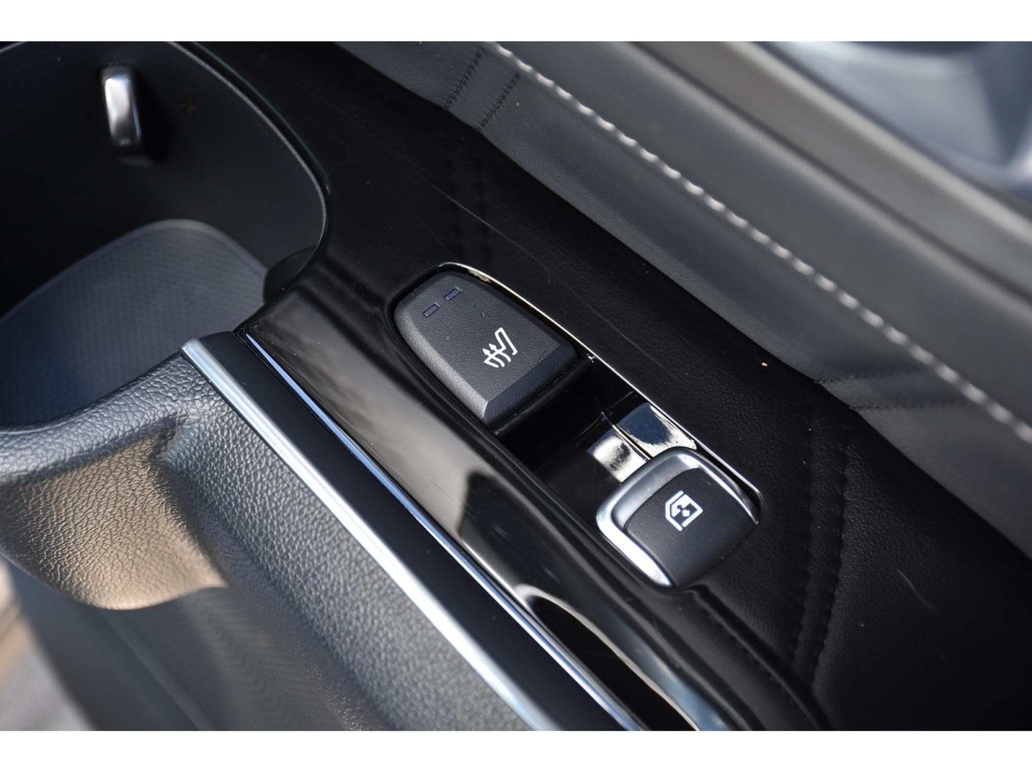Kia Sorento 2.0 CRDI 4WD Pace 7 Pl. PANO CUIR MEMO BOSE HUD CAM360 (2022) - Photo 21