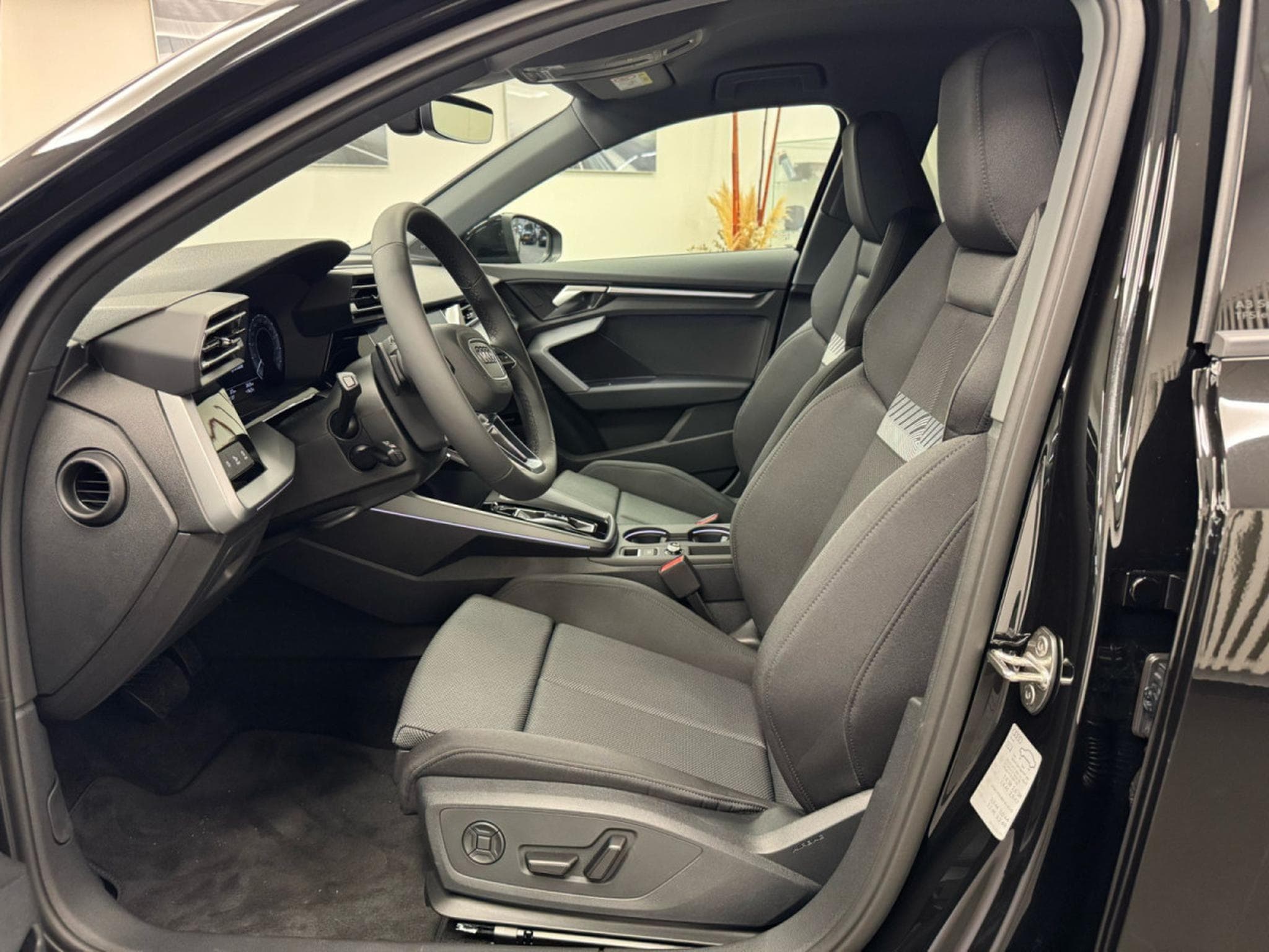 Audi A3 Sportback advanced 40 TFSI e 204 CV / 150 kW S tronic (2025) - Photo 3