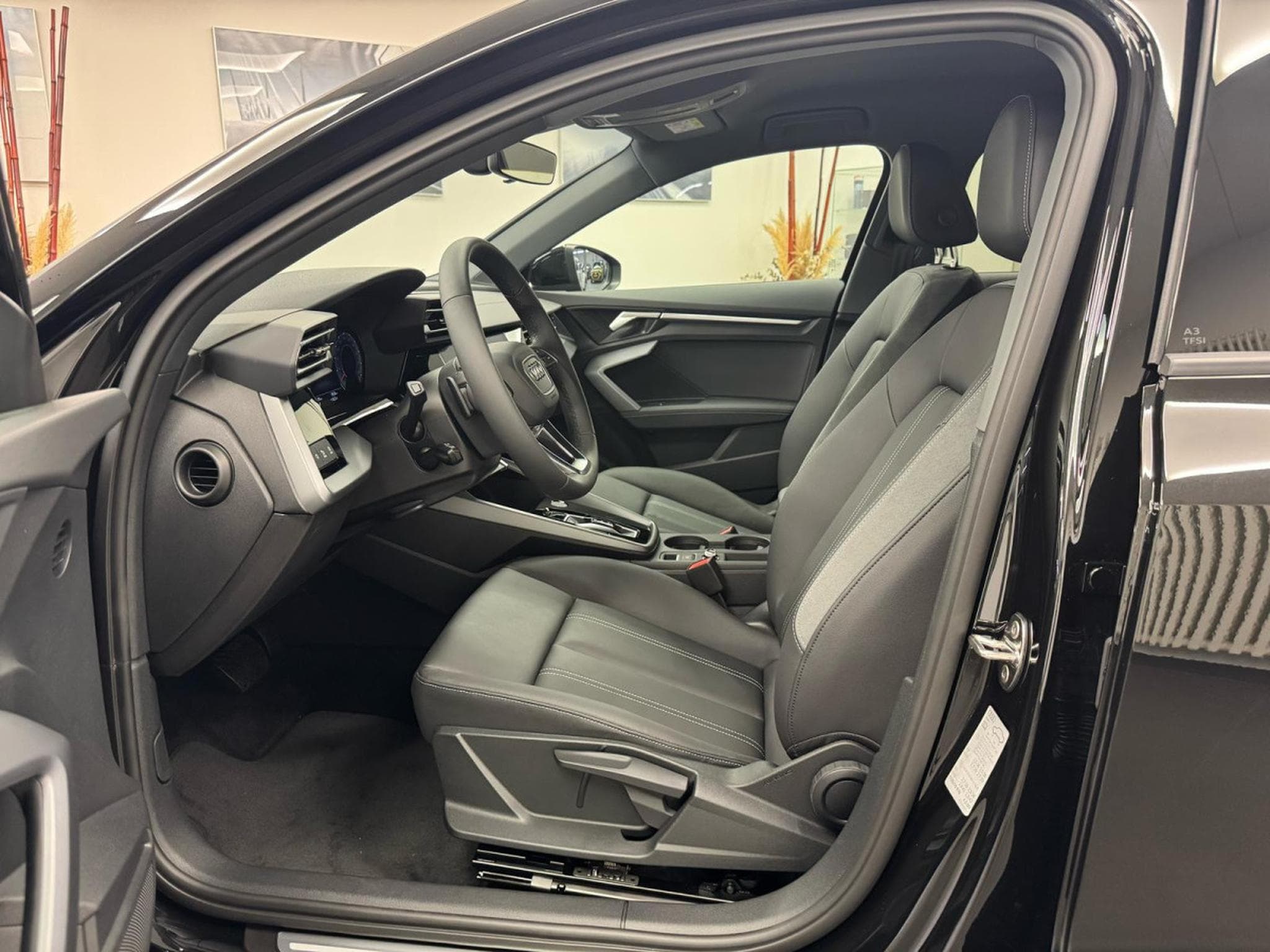 Audi A3 Limousine S line 35 TFSI 150 CV / 110 kW S tronic (2025) - Photo 3