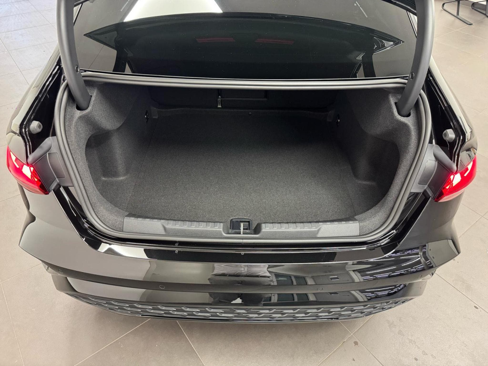 Audi A3 Limousine S line 35 TFSI 150 CV / 110 kW S tronic (2025) - Photo 8