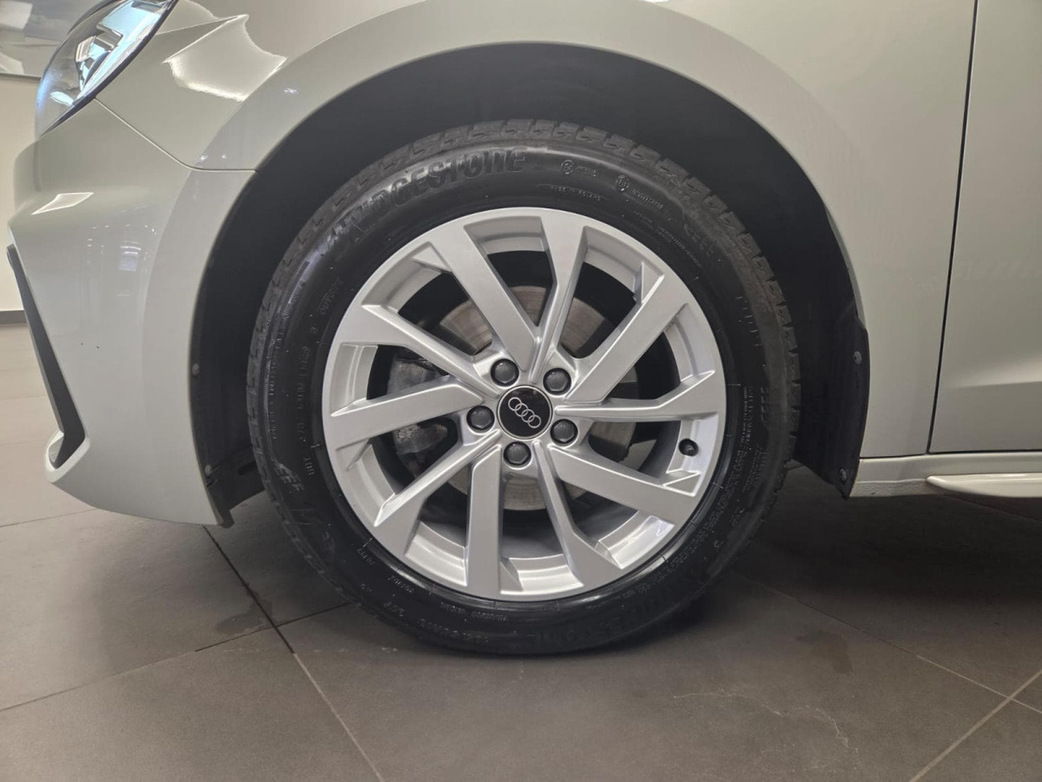 Audi A1 Sportback S line 30 TFSI 116 CH / 85 kW S tronic (2025) - Photo 9
