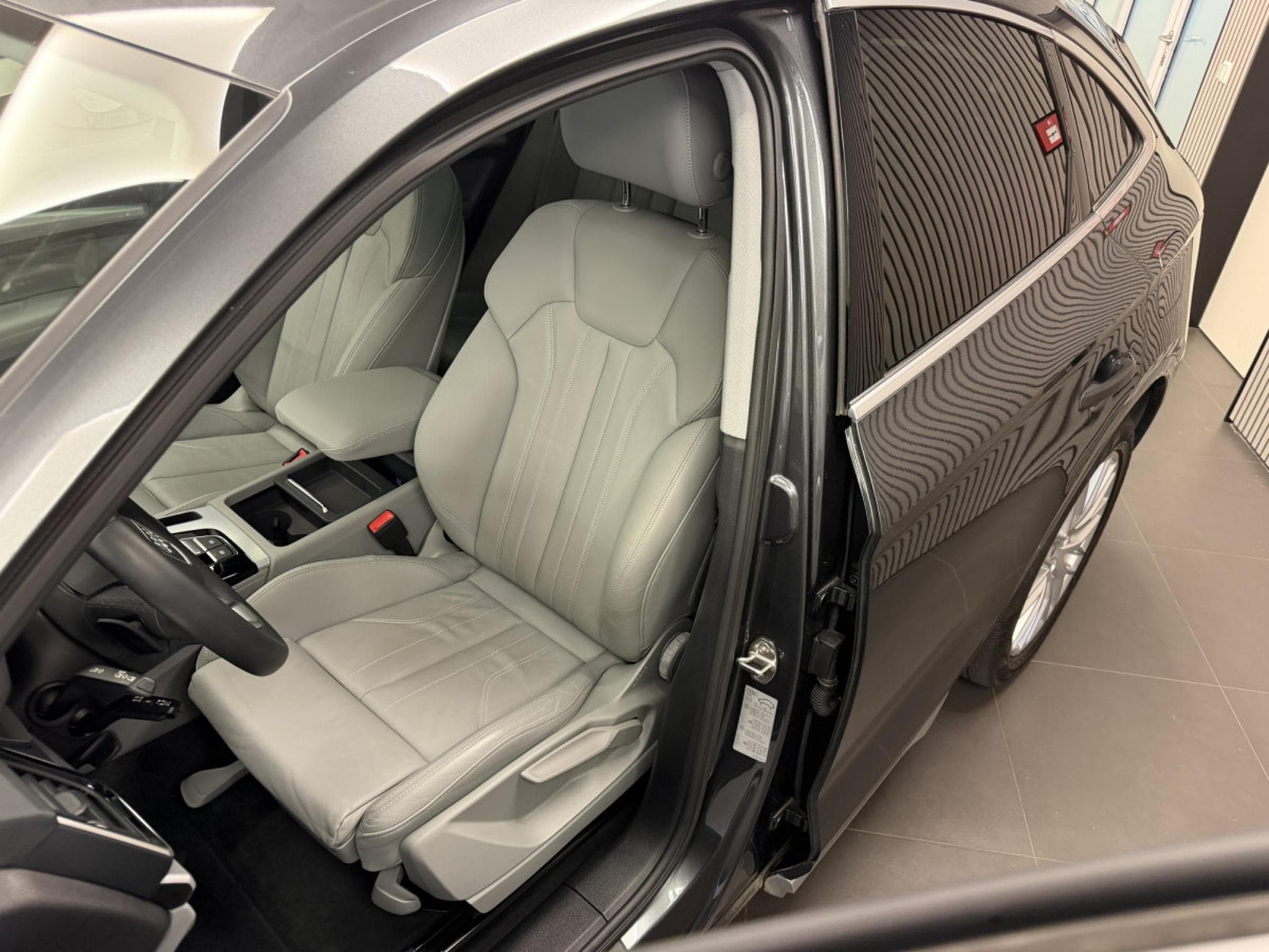 Audi Q5 Sportback S line 55 TFSI e quattro 367 CV / 270 KW S tronic (2023) - Photo 2
