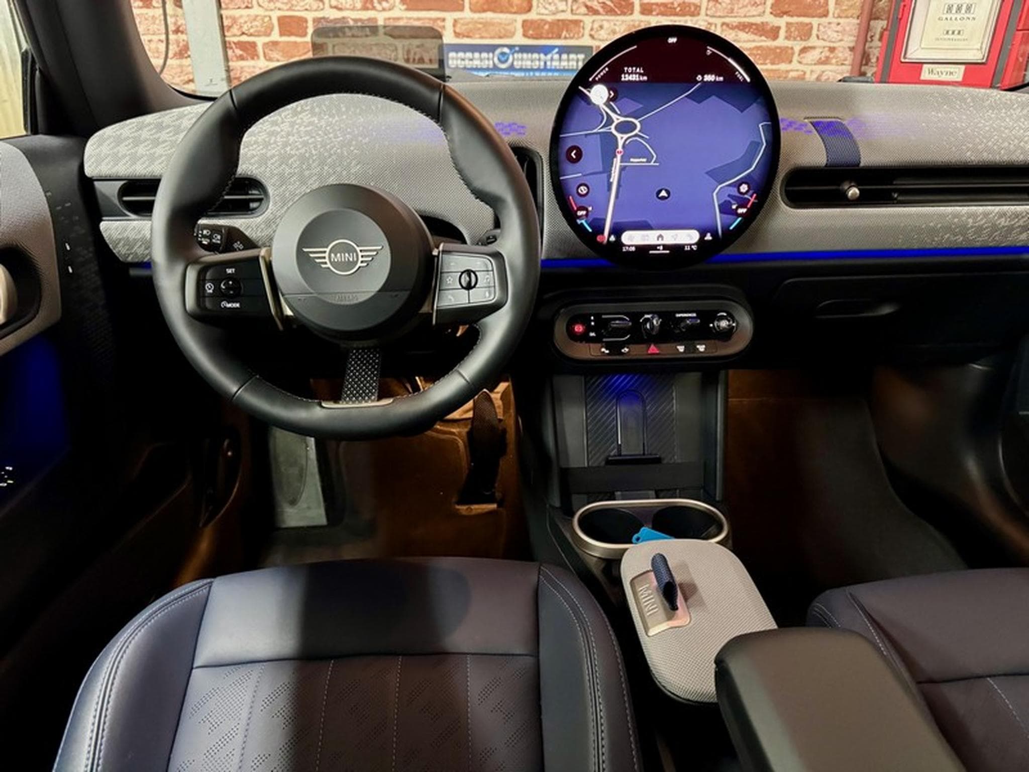 Mini Cooper Cooper C 156cv FAVOURED TRIM (New Modèle) (2024) - Photo 4