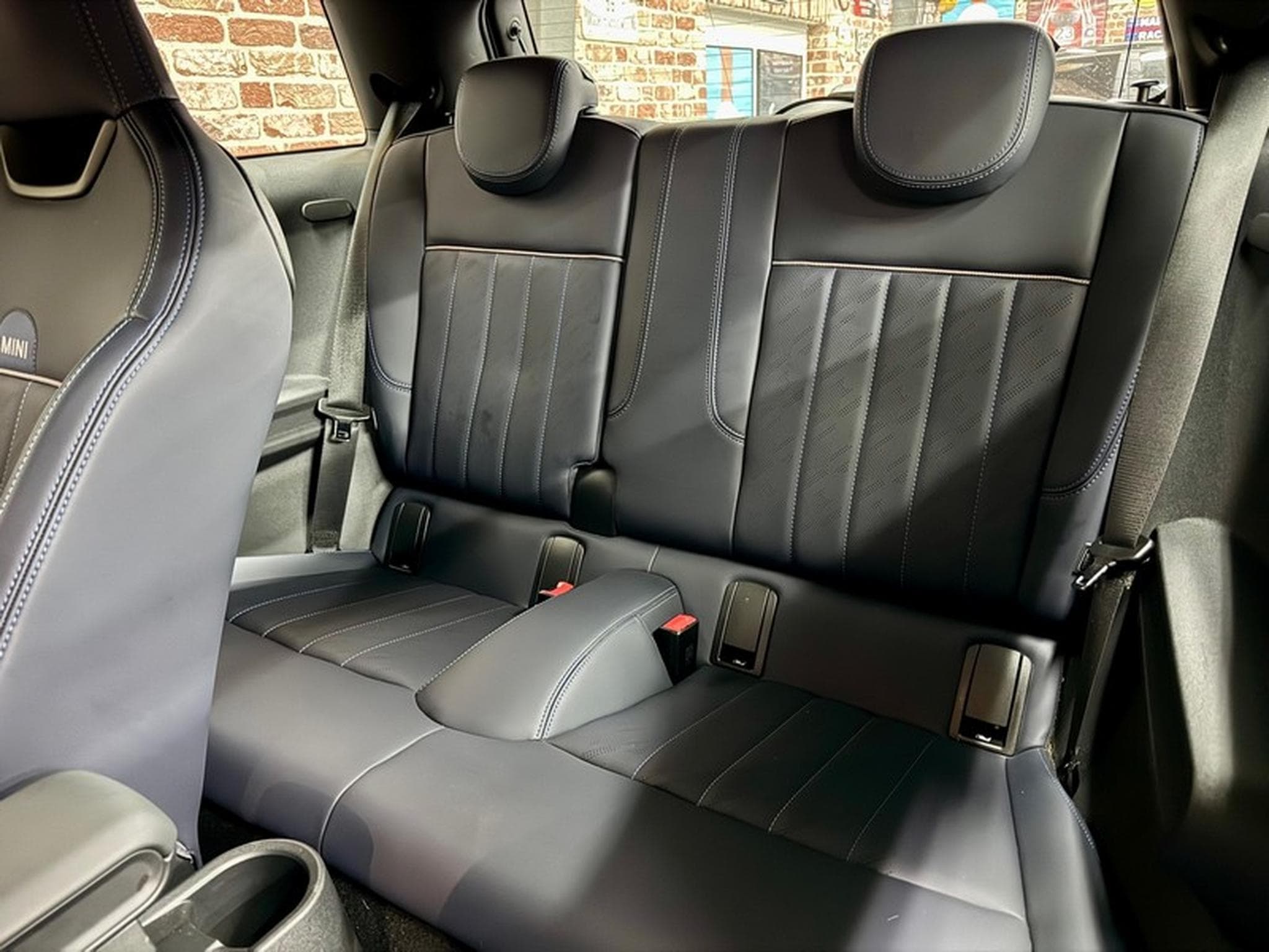 Mini Cooper Cooper C 156cv FAVOURED TRIM (New Modèle) (2024) - Photo 6