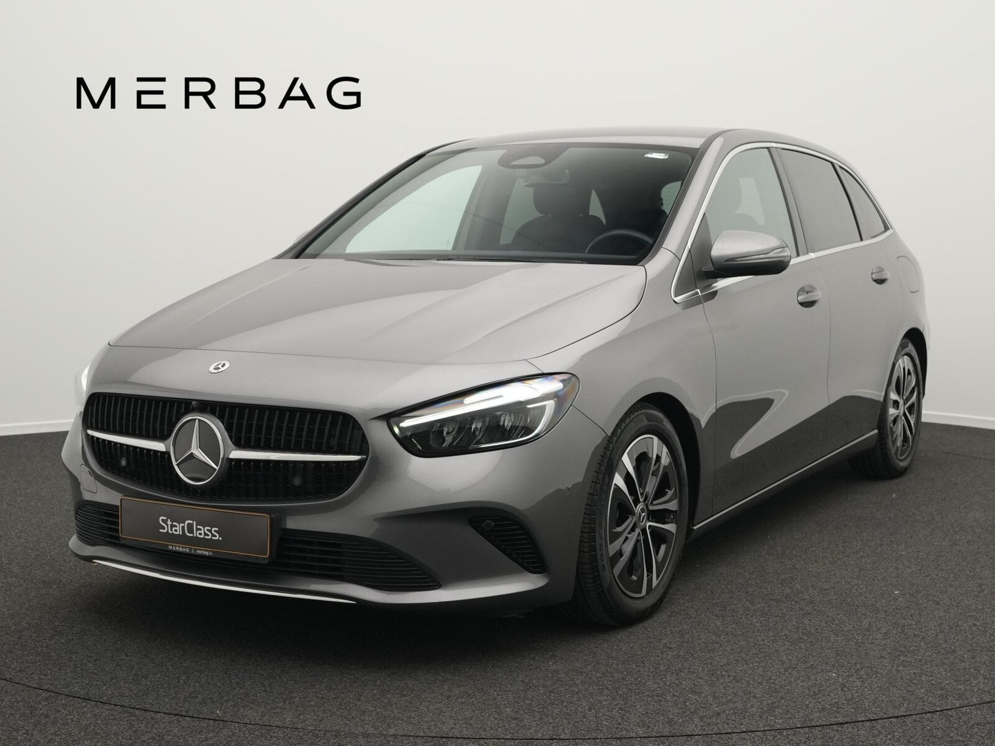 Mercedes B 180 LED+Kamera+AHK+Totw+Apple (2024) - Foto 1