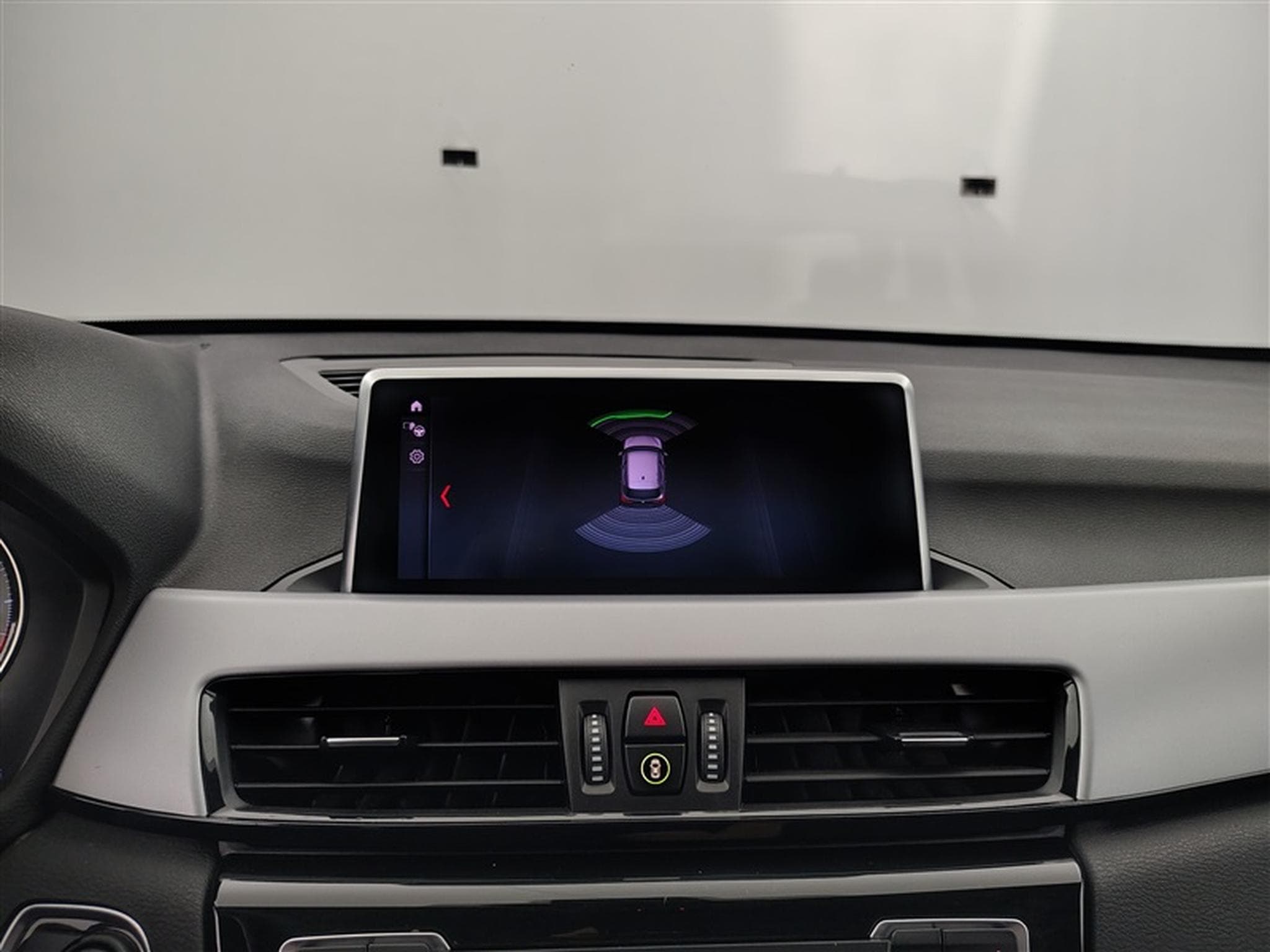 BMW X1 1.5 d sDrive16 NAVI / CLIM / PDC AV-AR (2021) - Photo 17