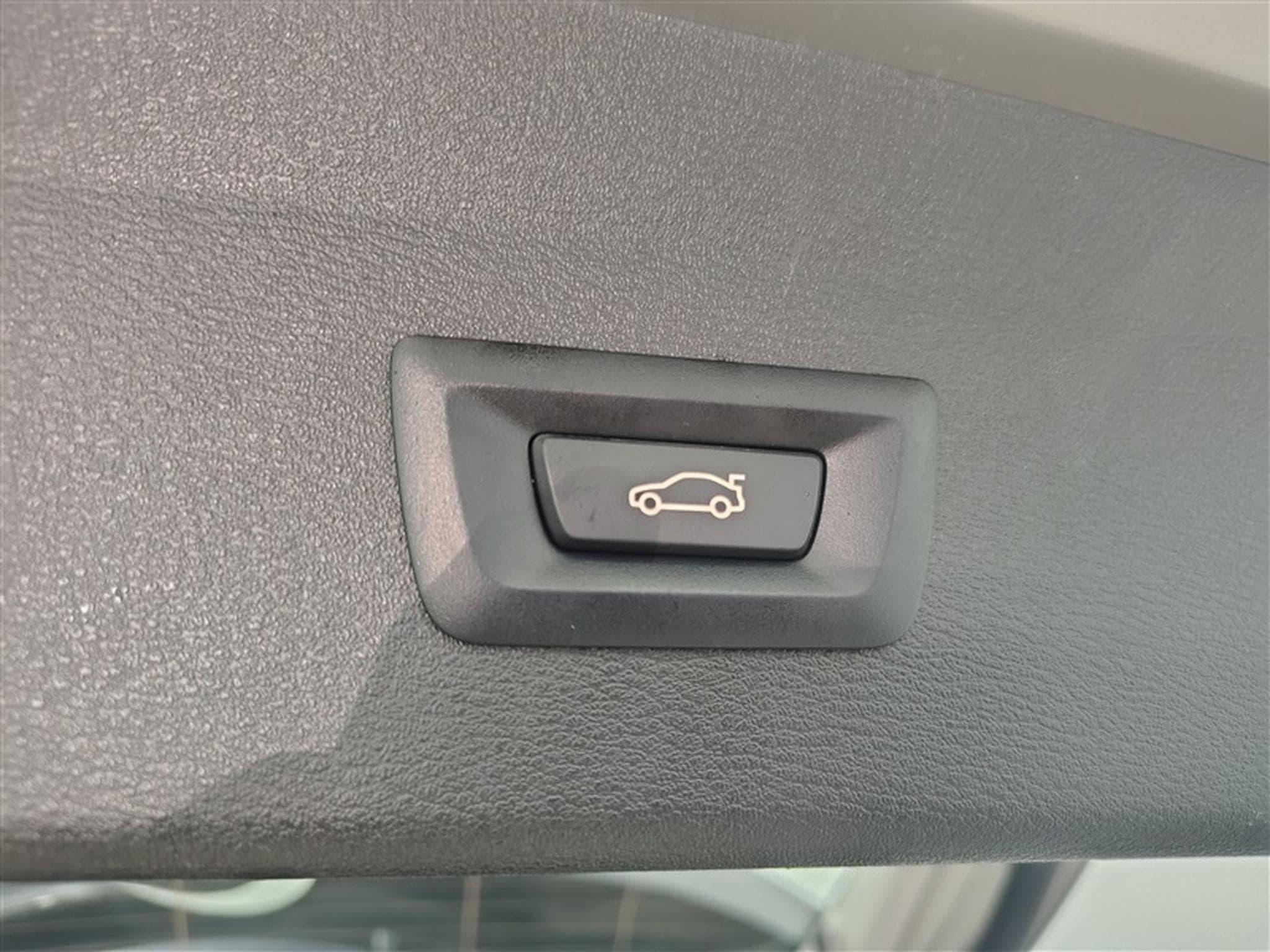 BMW X1 1.5 d sDrive16 NAVI / CLIM / PDC AV-AR (2021) - Photo 18