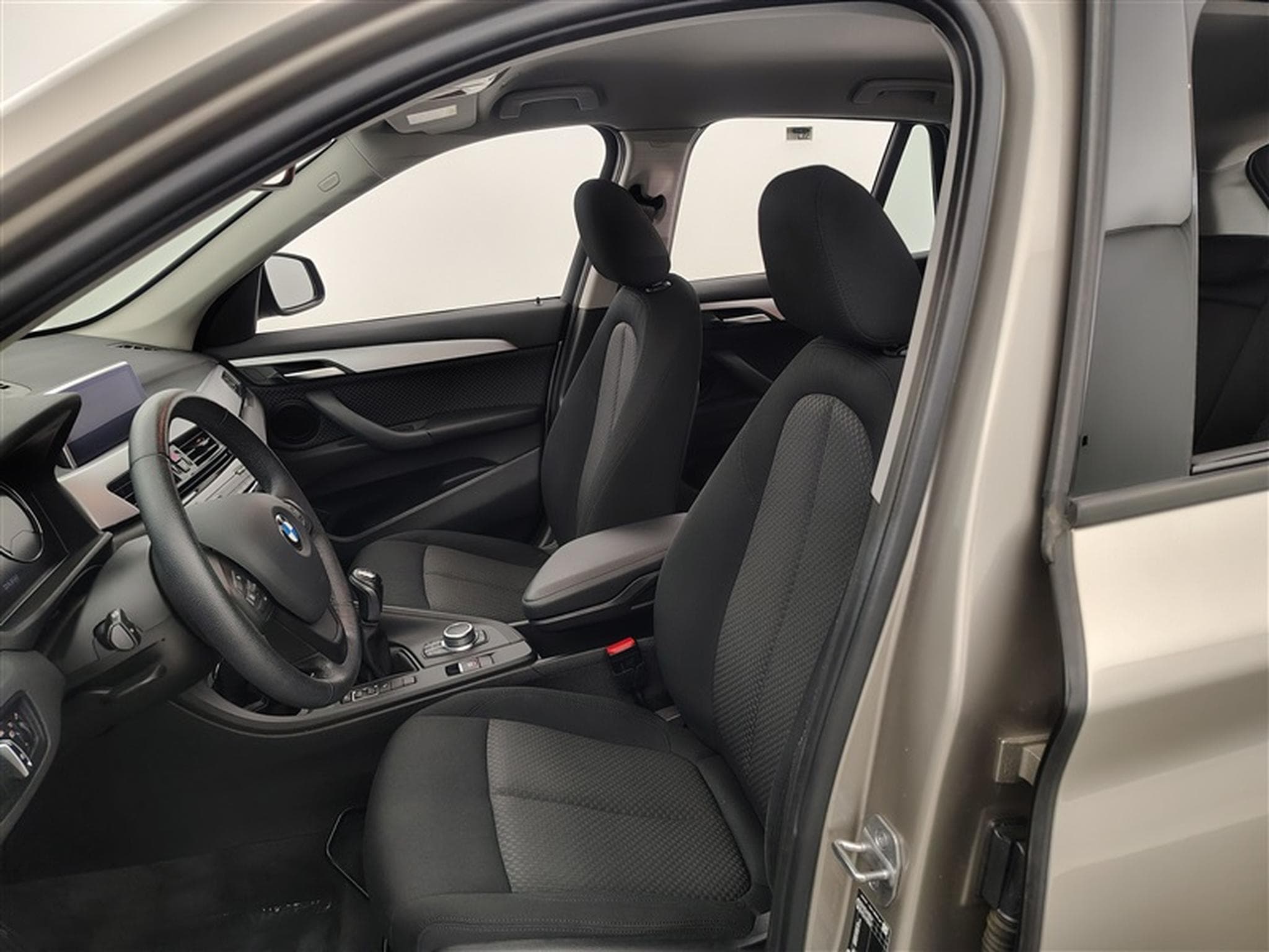 BMW X1 1.5 d sDrive16 NAVI / CLIM / PDC AV-AR (2021) - Photo 7