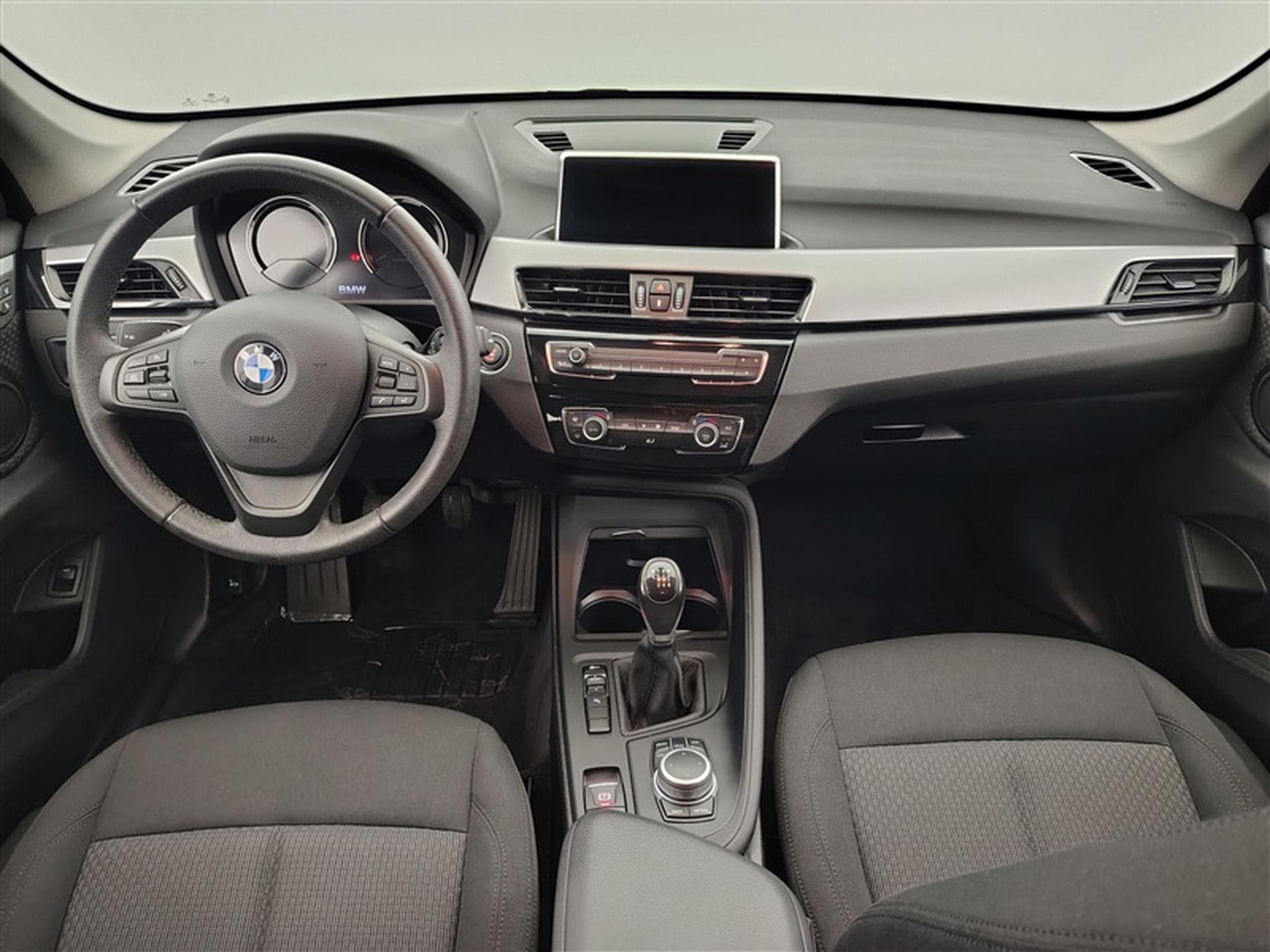 BMW X1 1.5 d sDrive16 NAVI / CLIM / PDC AV-AR (2021) - Photo 8