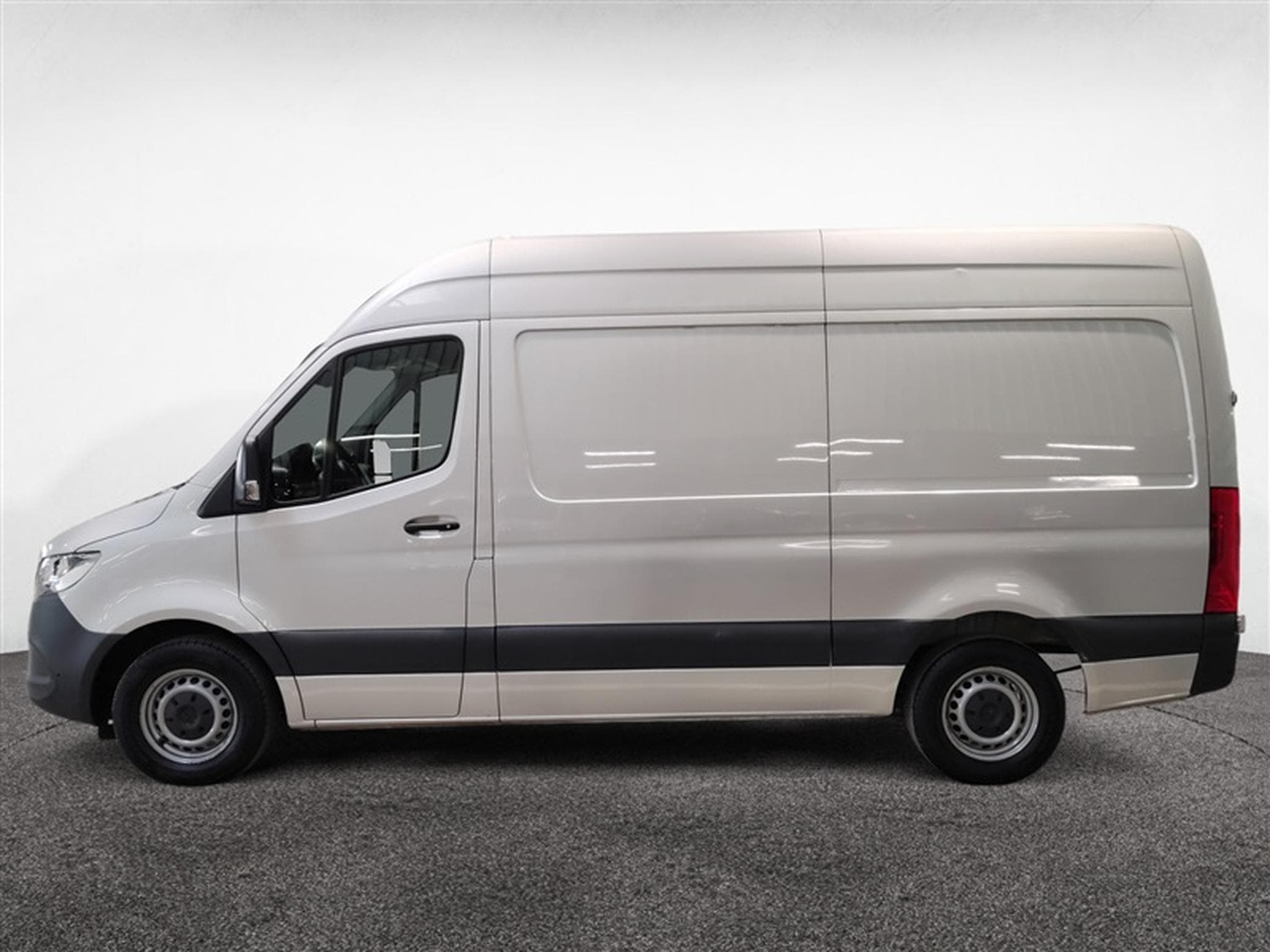 Mercedes Sprinter 2.0 CDI 150cv 9G-Tronic L2H2 CARPLAY / CAMERA (2022) - Photo 3