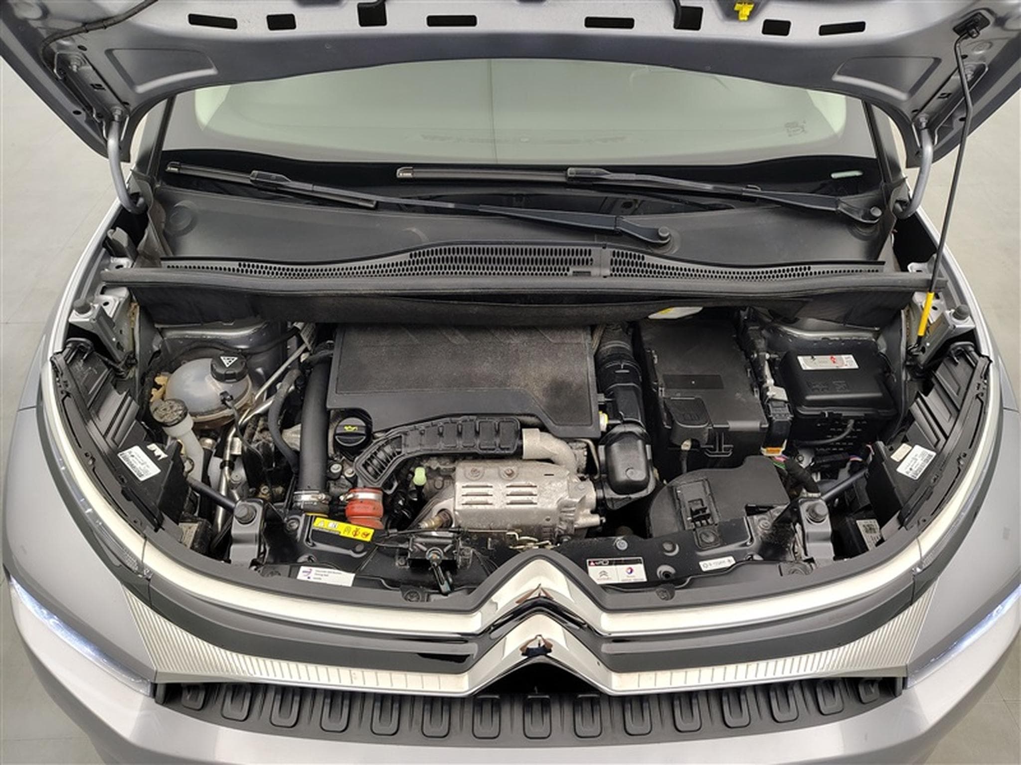 Citroen C3 Aircross 1.2 PureTech Feel NAVI / CARPLAY / CLIM (2023) - Photo 18