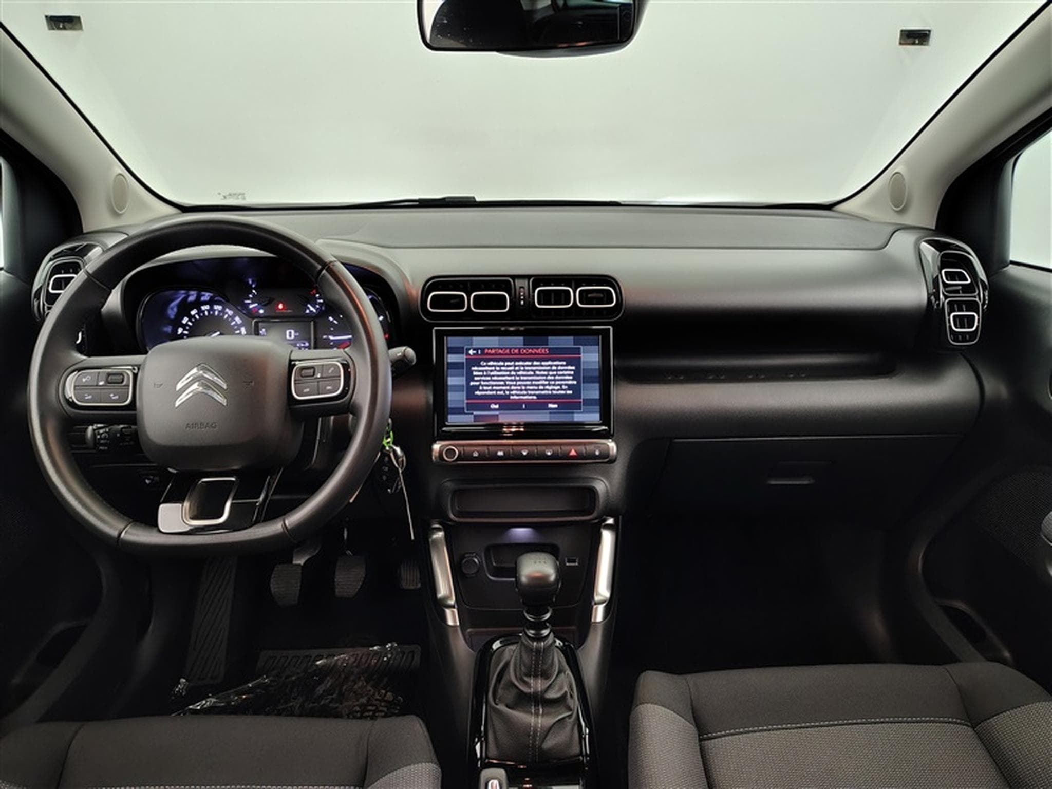 Citroen C3 Aircross 1.2 PureTech Feel NAVI / CARPLAY / CLIM (2023) - Photo 7