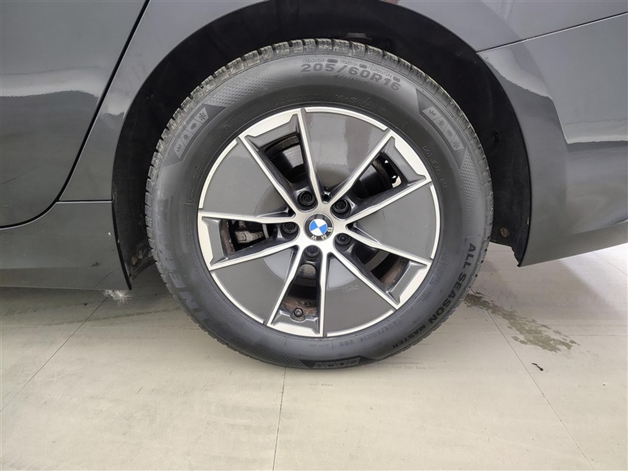 BMW 318 318iA Business Line NAVI/FULL LED/JA16/PDC (2021) - Photo 5