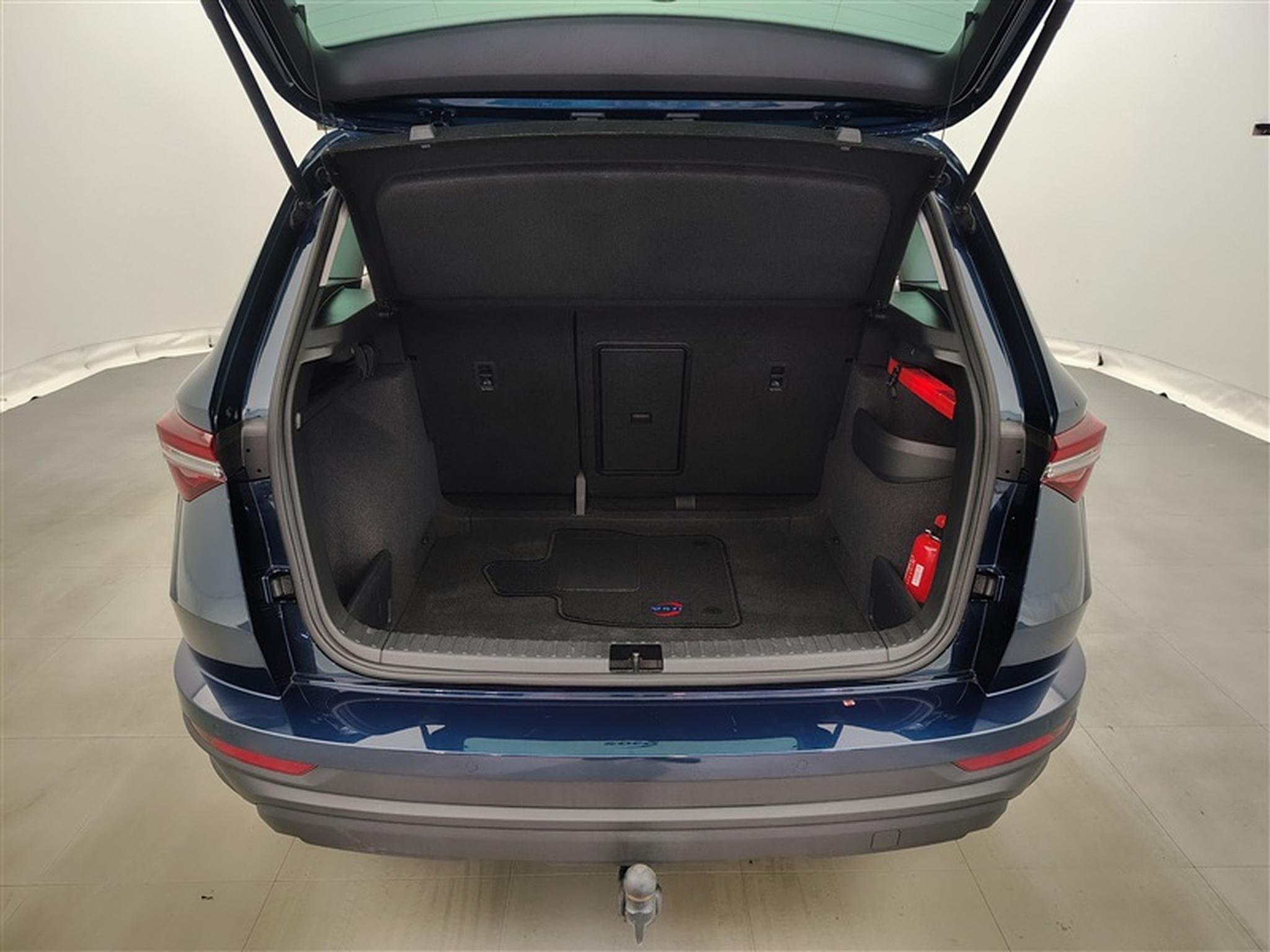 Skoda Karoq 2.0 CR TDi Clever DSG NAVI / CUIR / FULL LED (2023) - Photo 14