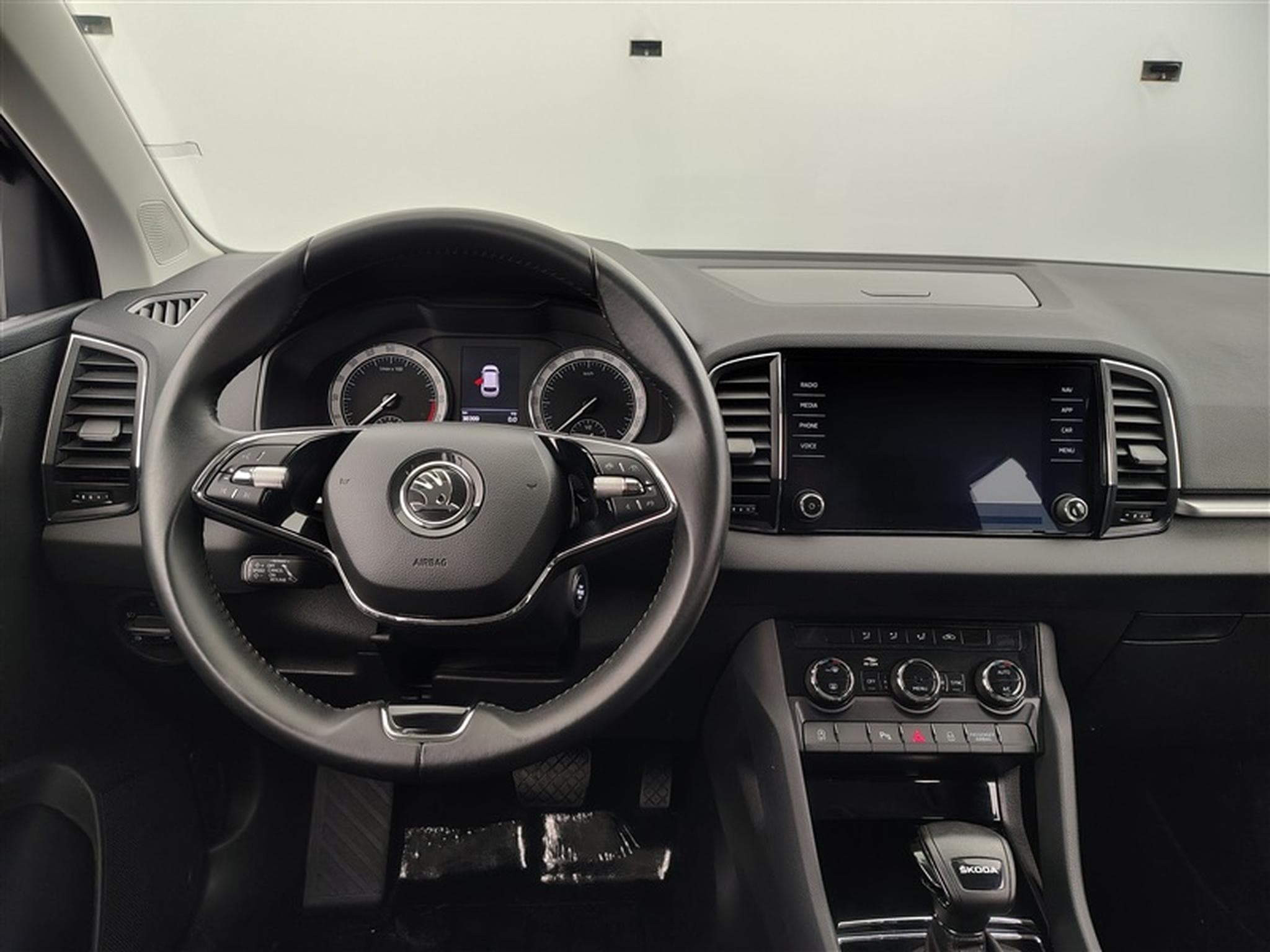 Skoda Karoq 2.0 CR TDi Clever DSG NAVI / CUIR / FULL LED (2023) - Photo 9