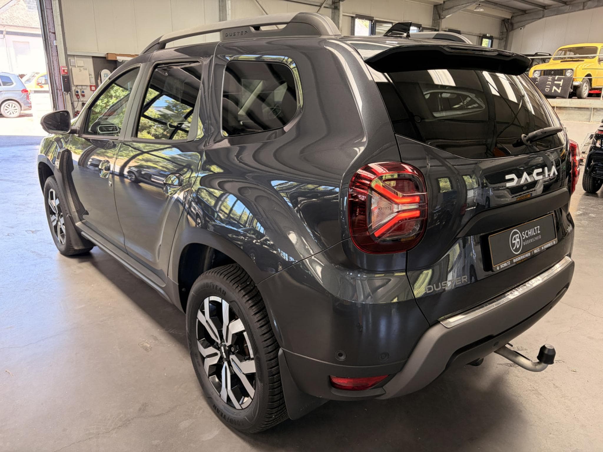 Dacia Duster 1.5 dCi 115HP  4x4 (2023) - Photo 5
