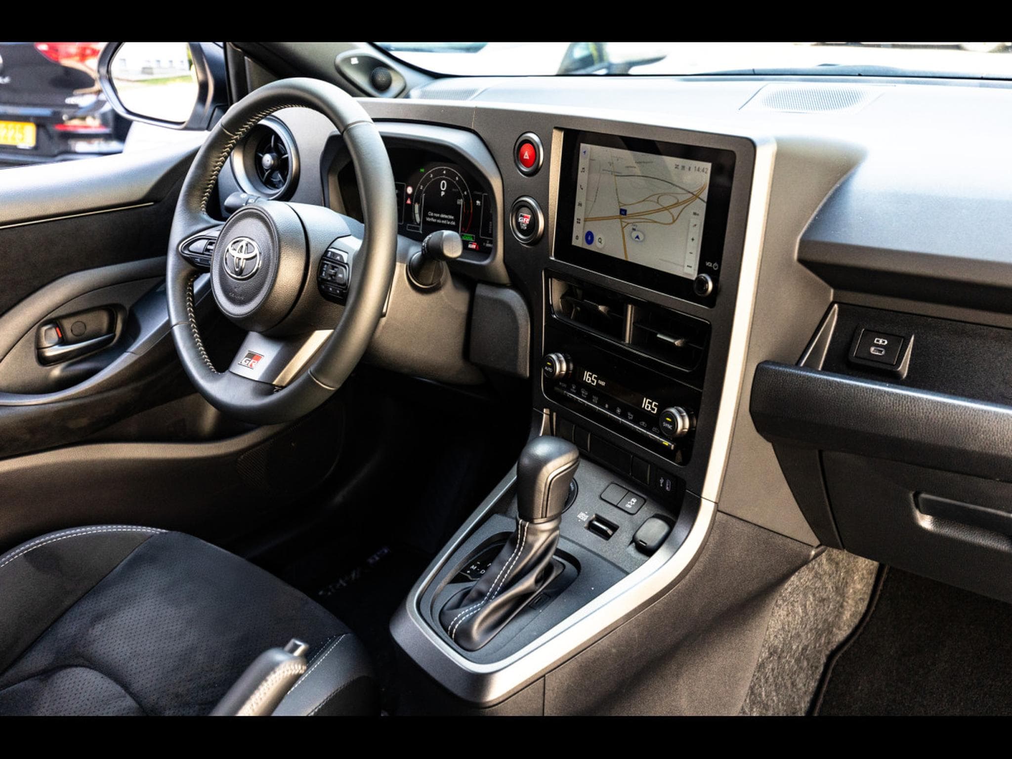 Toyota Yaris GR-FOUR 1.6 TURBO AUTO (2024) - Foto 15