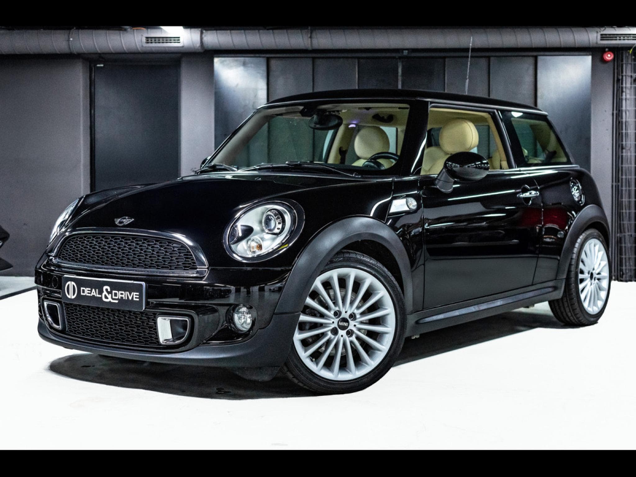 Mini Cooper S (R56) 3 PORTES AUTO GOODWOOD EDITION - 1 OF 1000 - BLACK D (2012) - Foto 1