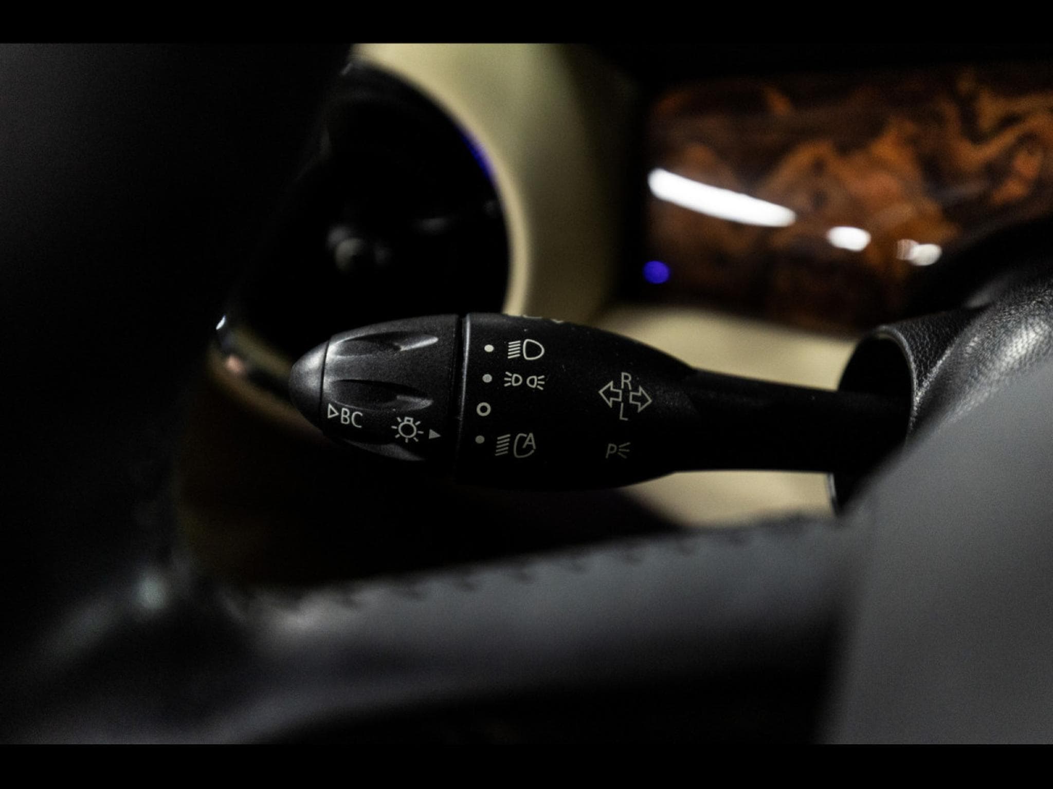 Mini Cooper S (R56) 3 PORTES AUTO GOODWOOD EDITION - 1 OF 1000 - BLACK D (2012) - Foto 18