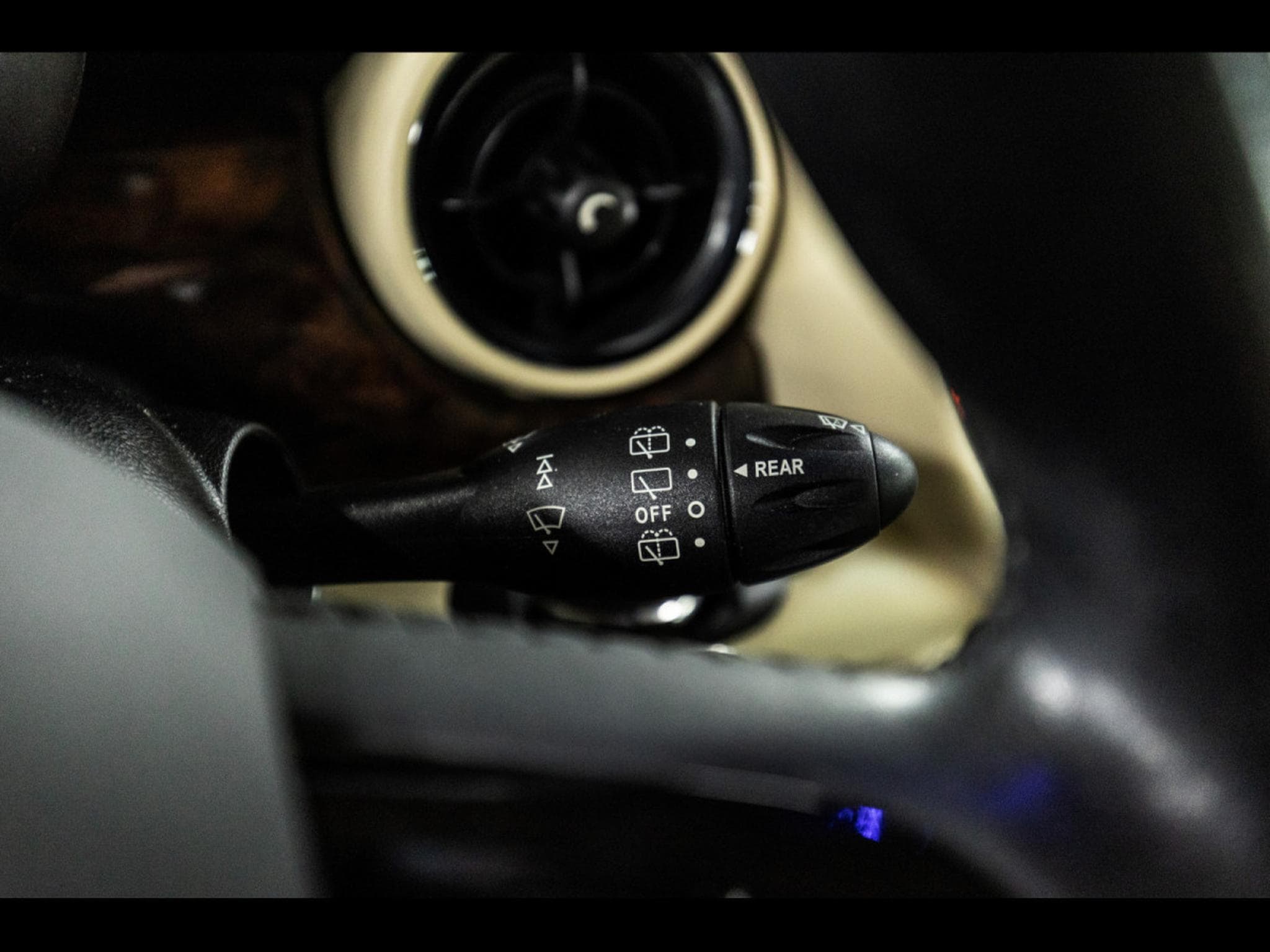Mini Cooper S (R56) 3 PORTES AUTO GOODWOOD EDITION - 1 OF 1000 - BLACK D (2012) - Foto 20