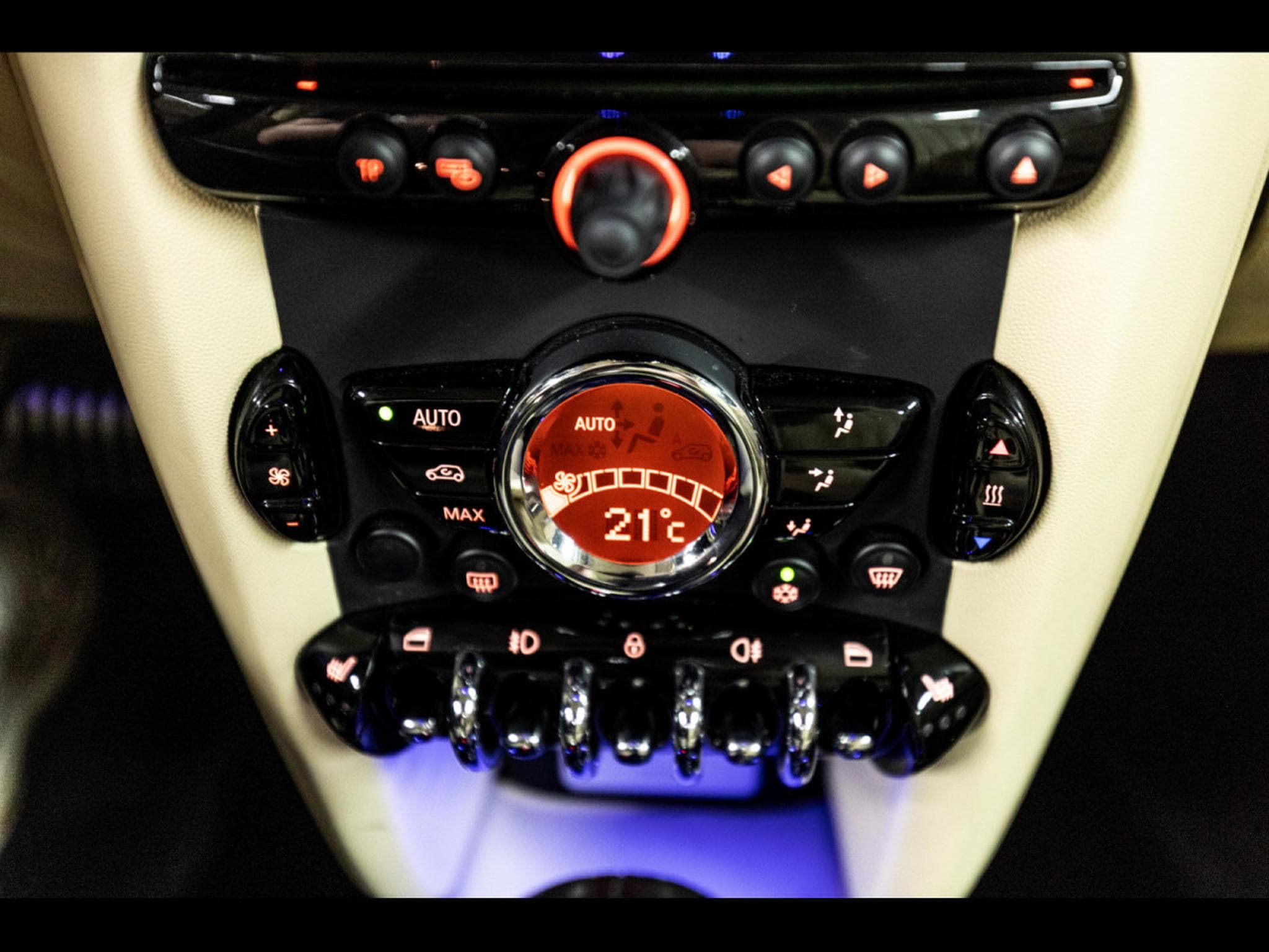 Mini Cooper S (R56) 3 PORTES AUTO GOODWOOD EDITION - 1 OF 1000 - BLACK D (2012) - Foto 21